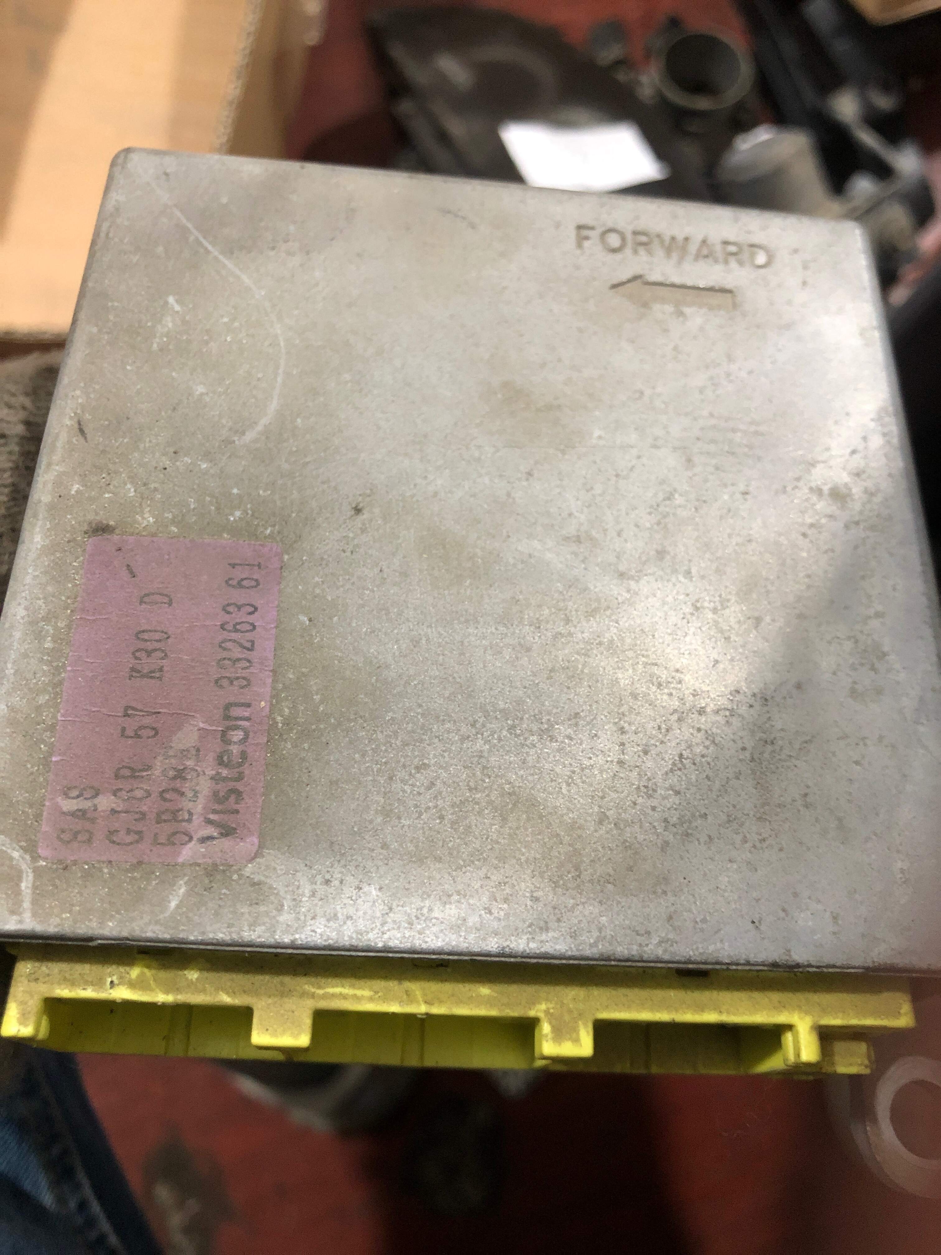 GJ8R57K30D 发动机电脑