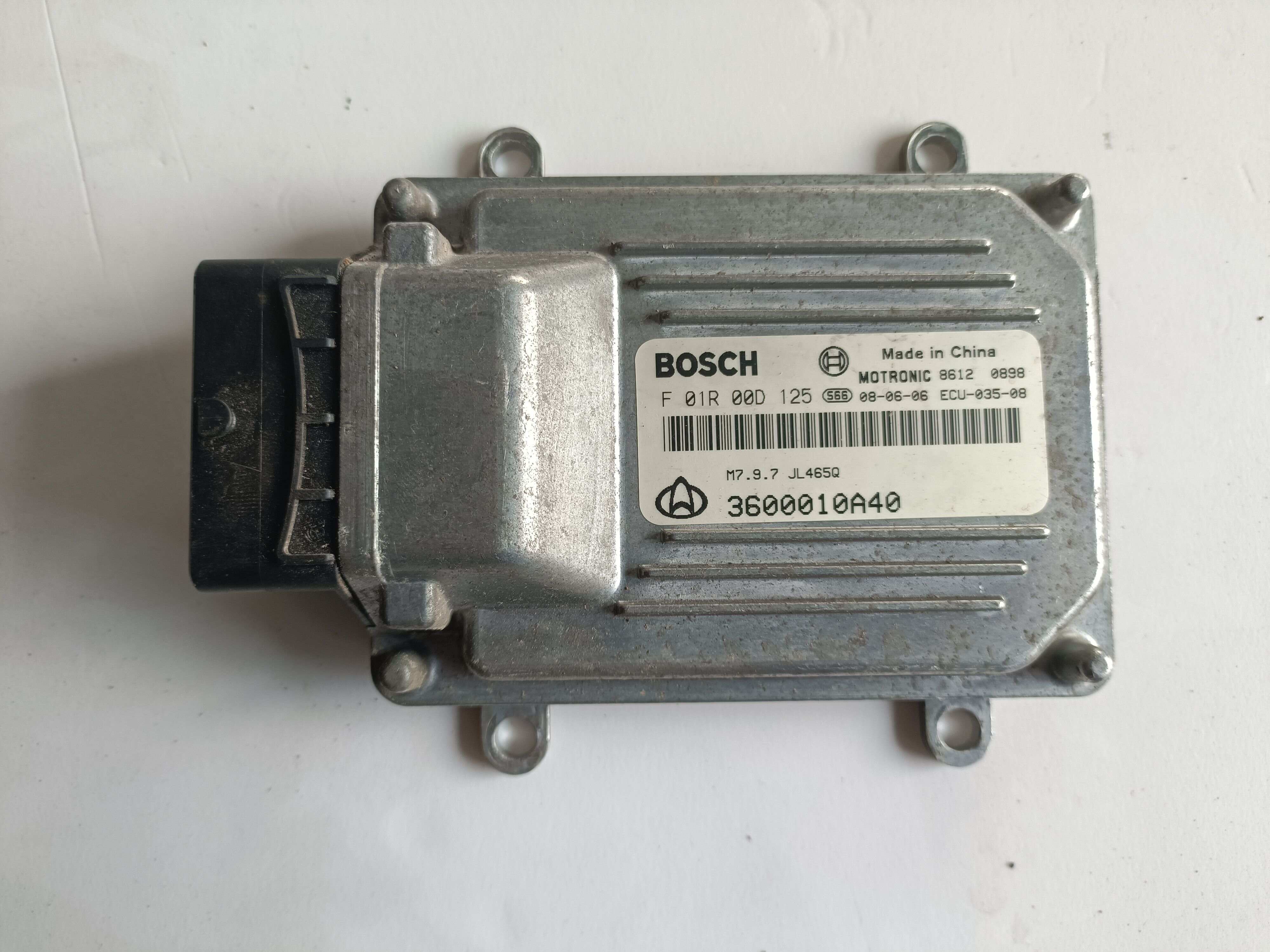 3600010A40 发动机电脑