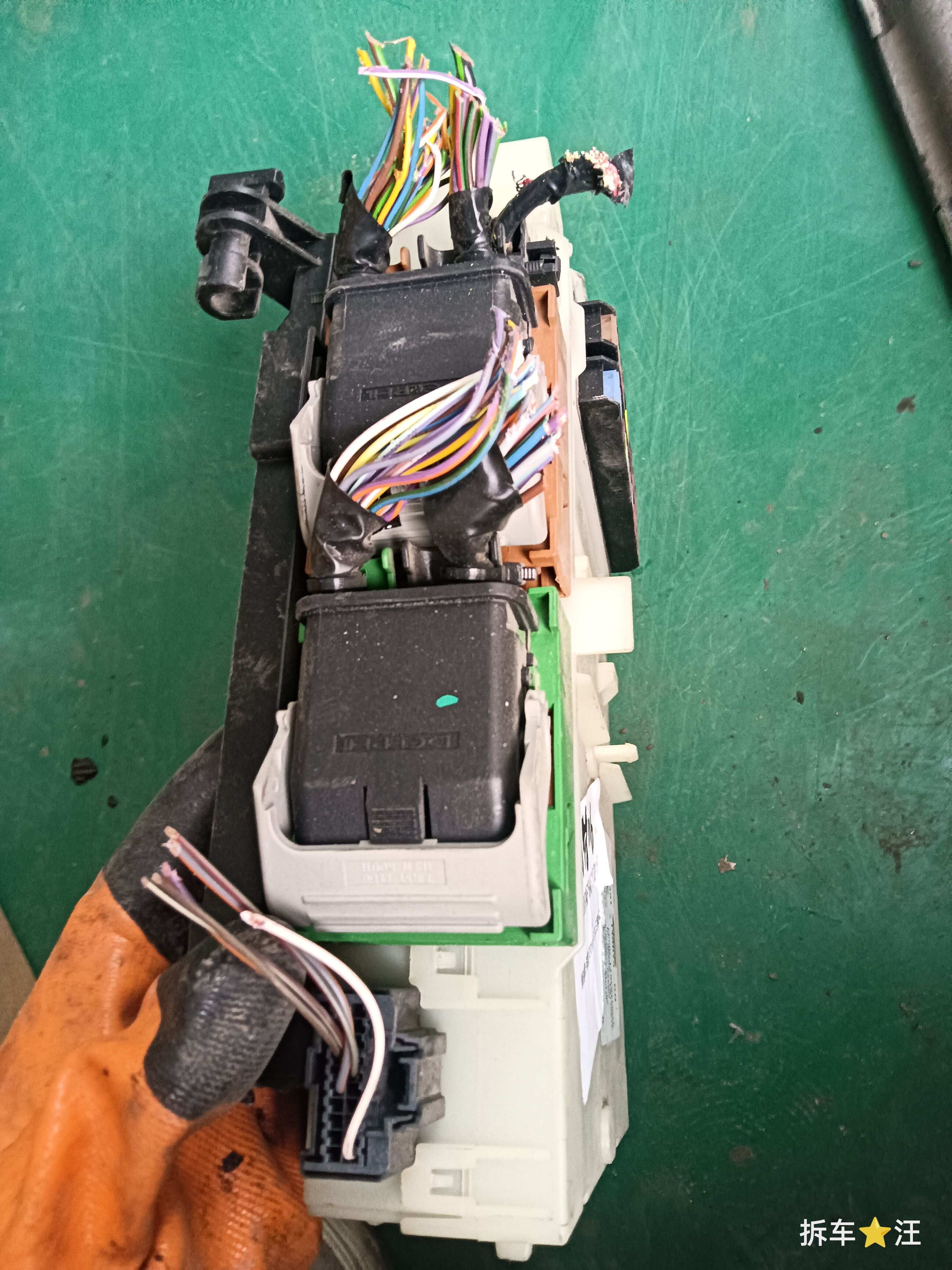 7G9T14A073DD 发动机电脑