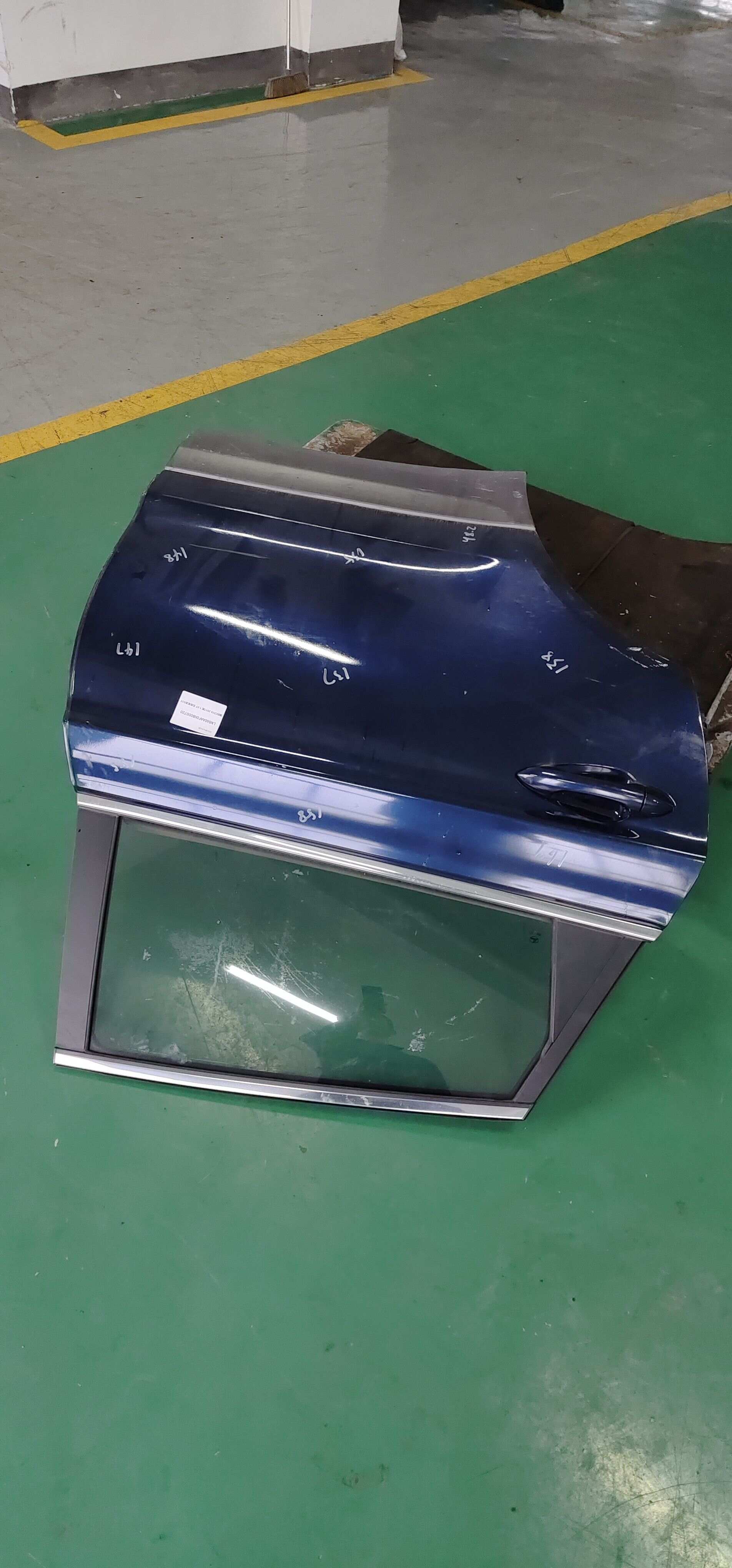 A006201200ED Rear Door Shell, Right