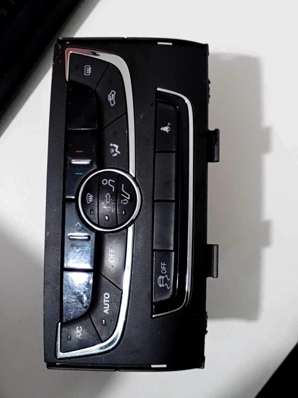 06737550 A/C Controller