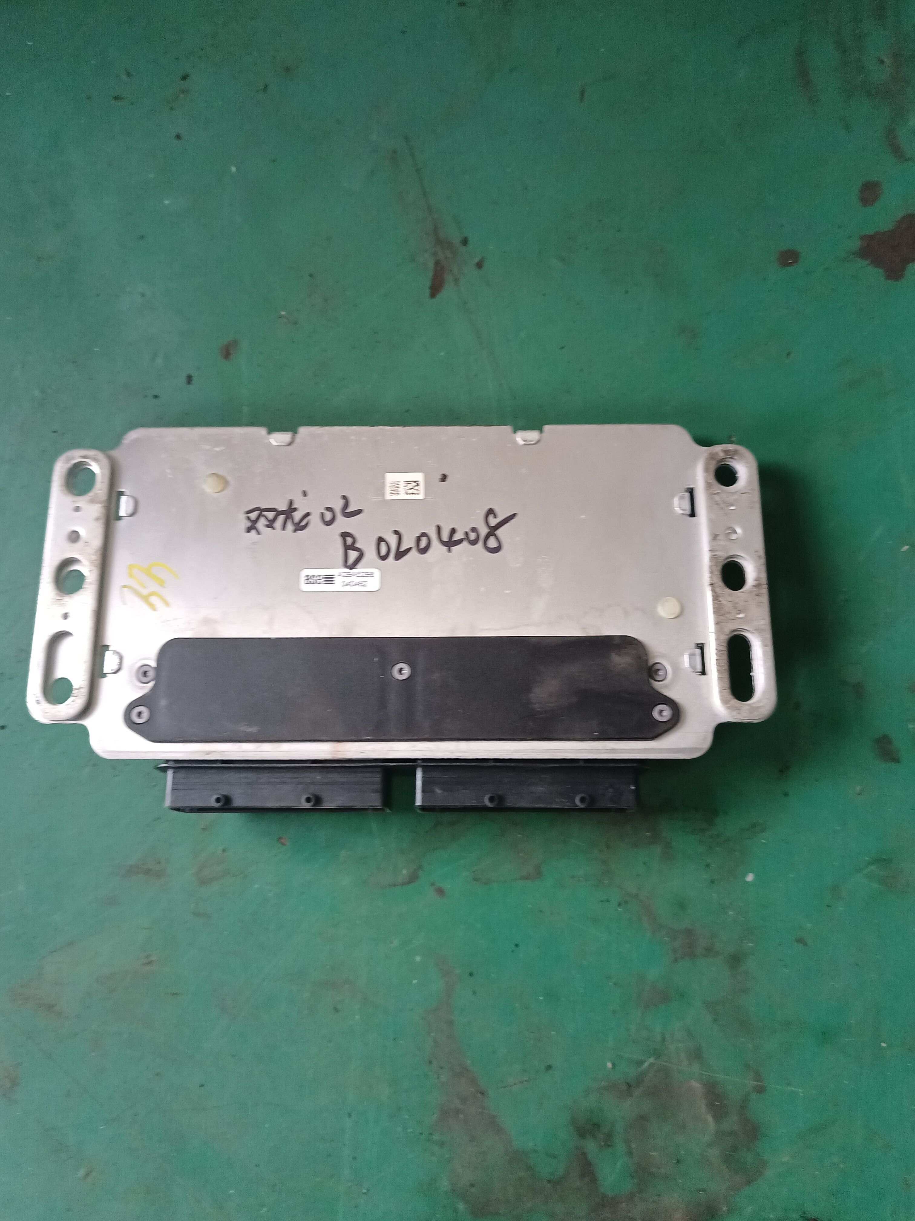 A1615458132 Engine Control Unit (ECU)