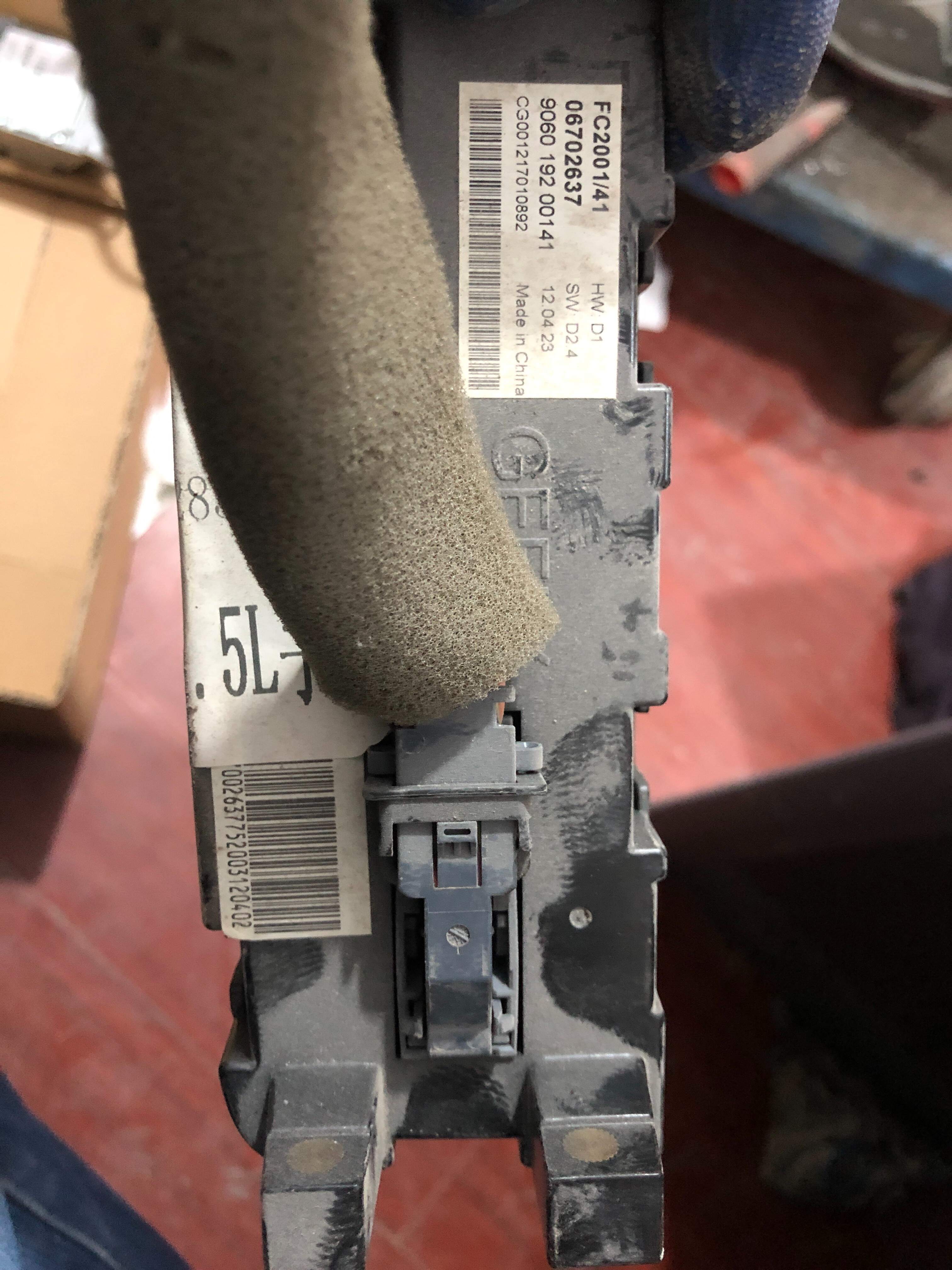 06702637 A/C Controller