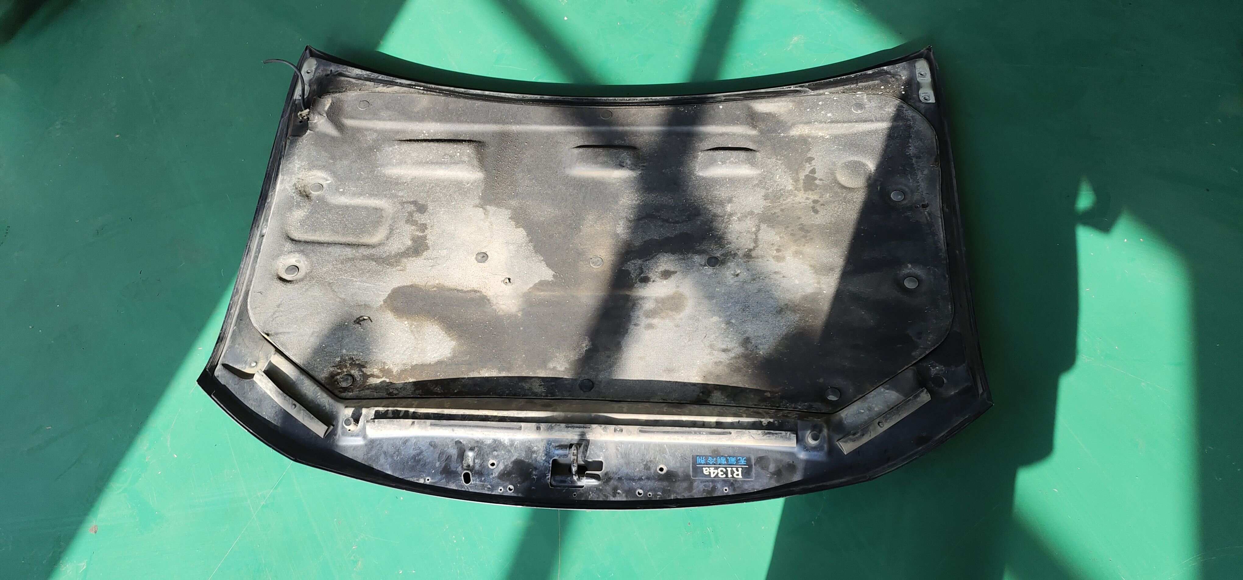 8402000LC Front Hood Assembly