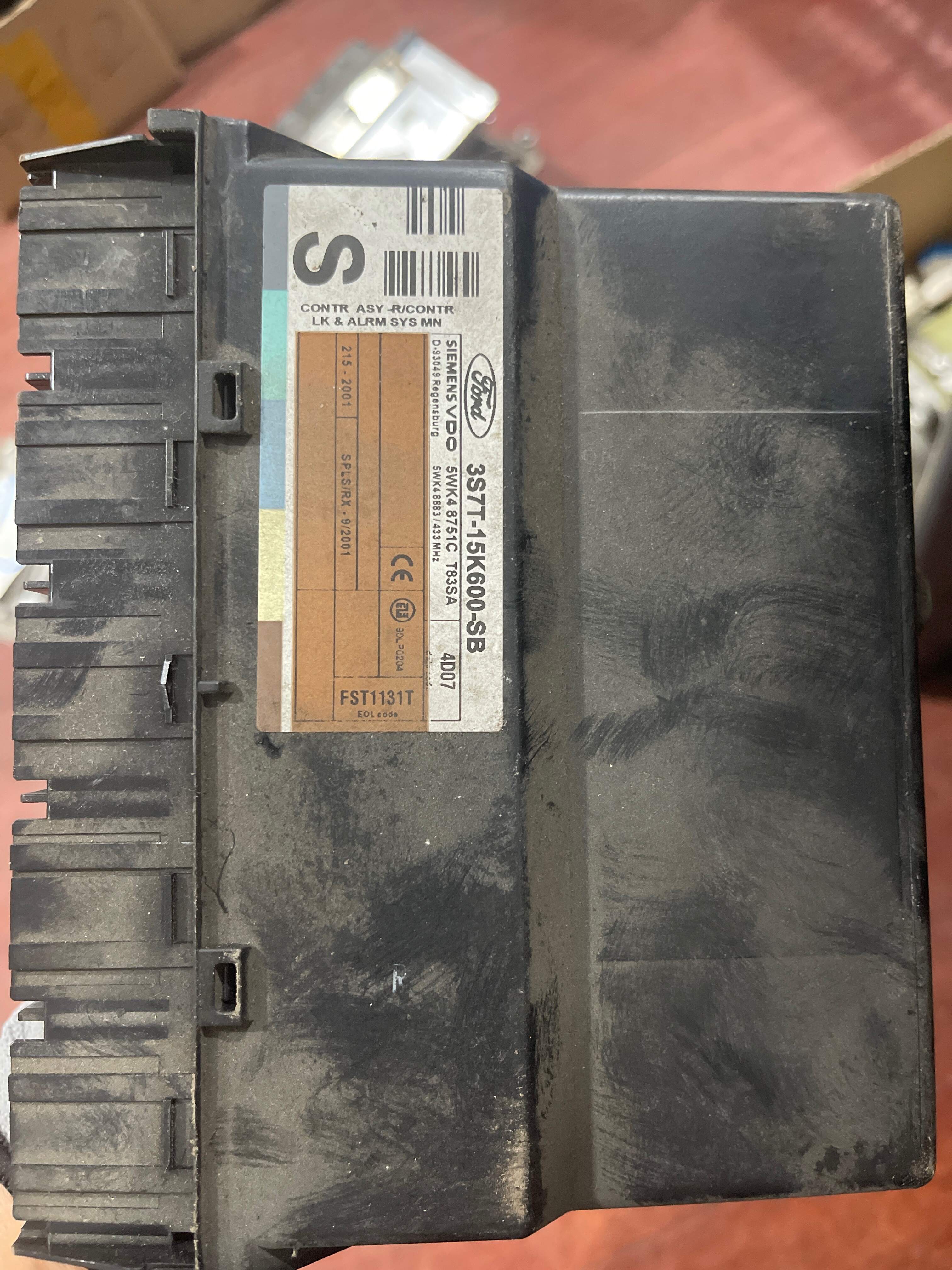 3S7T15K600SB 发动机电脑