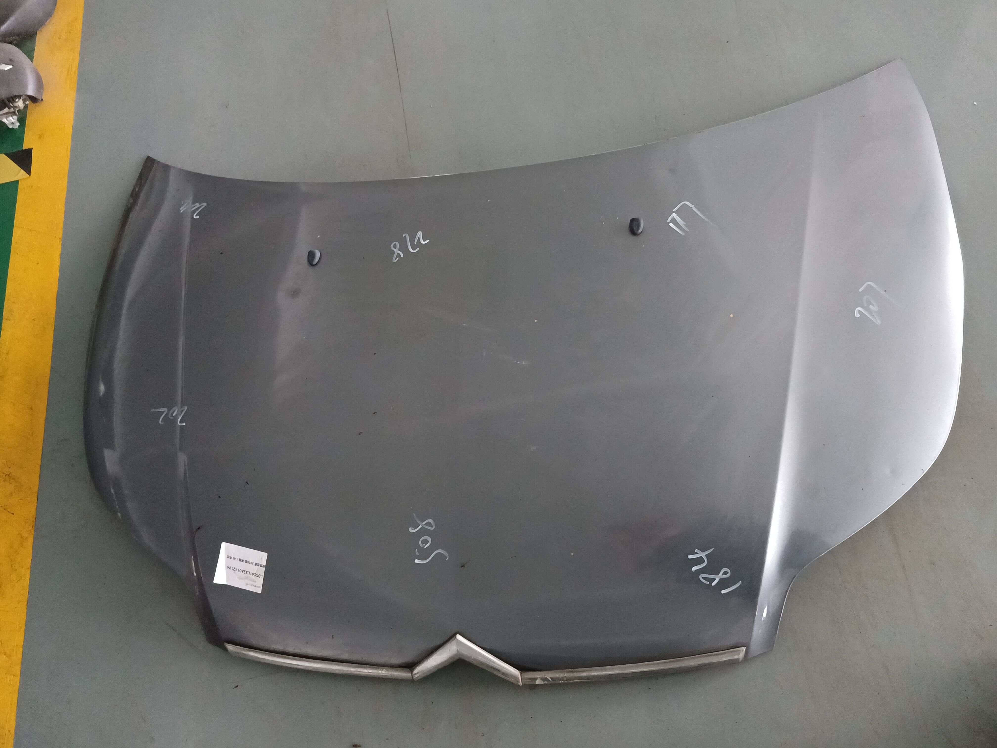 7901L1 Front Hood Assembly