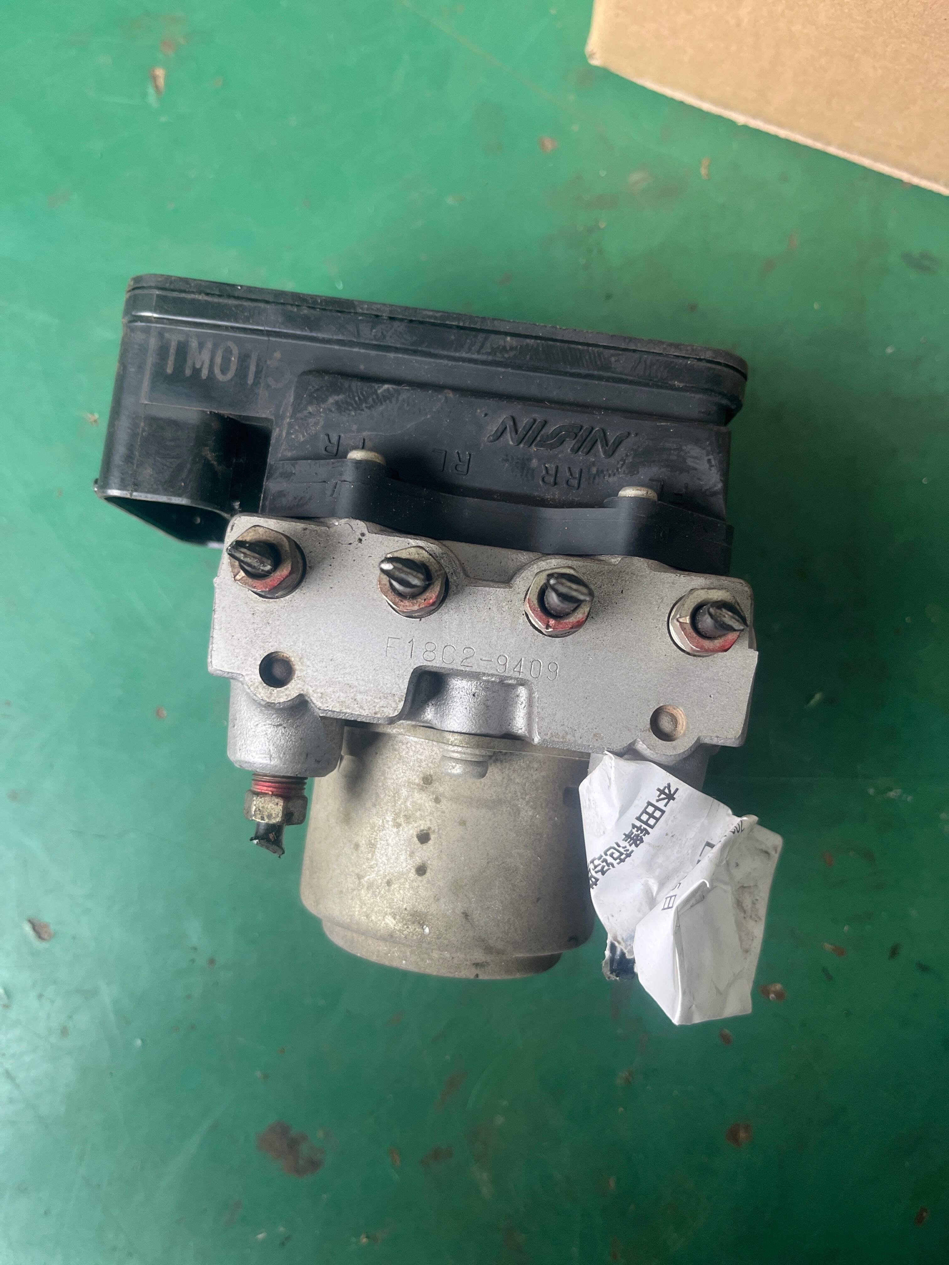 F18C29409 ABS Pump Assembly