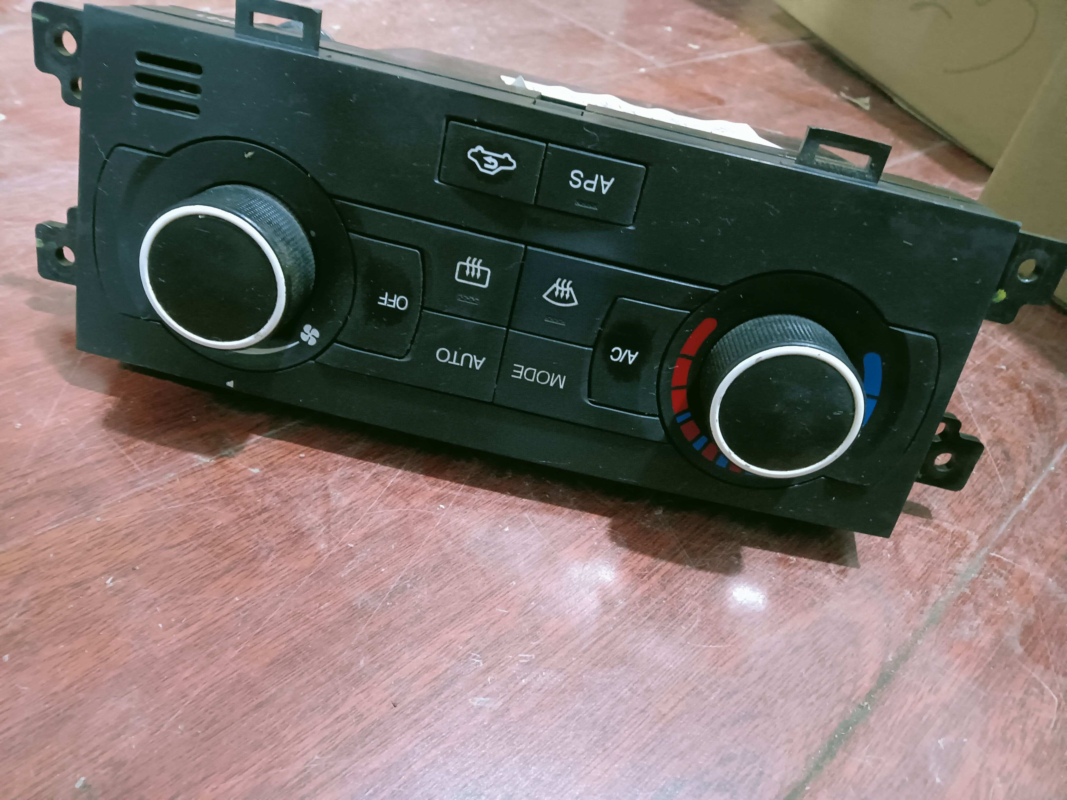 25974588 A/C Controller