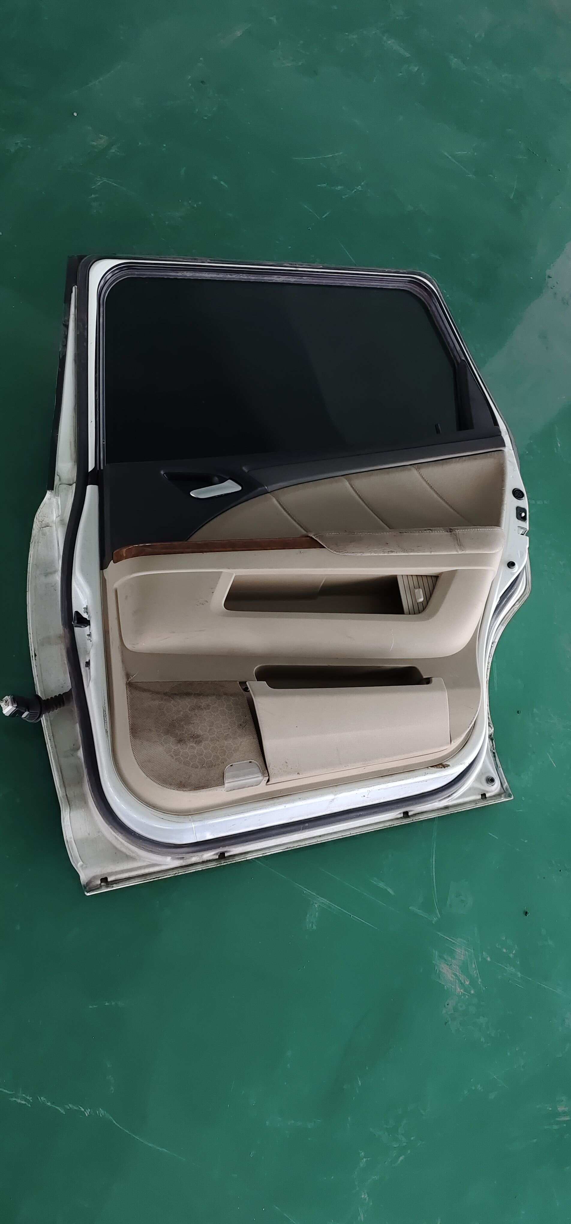 67510SFJW00ZZ Rear Door Shell, Right