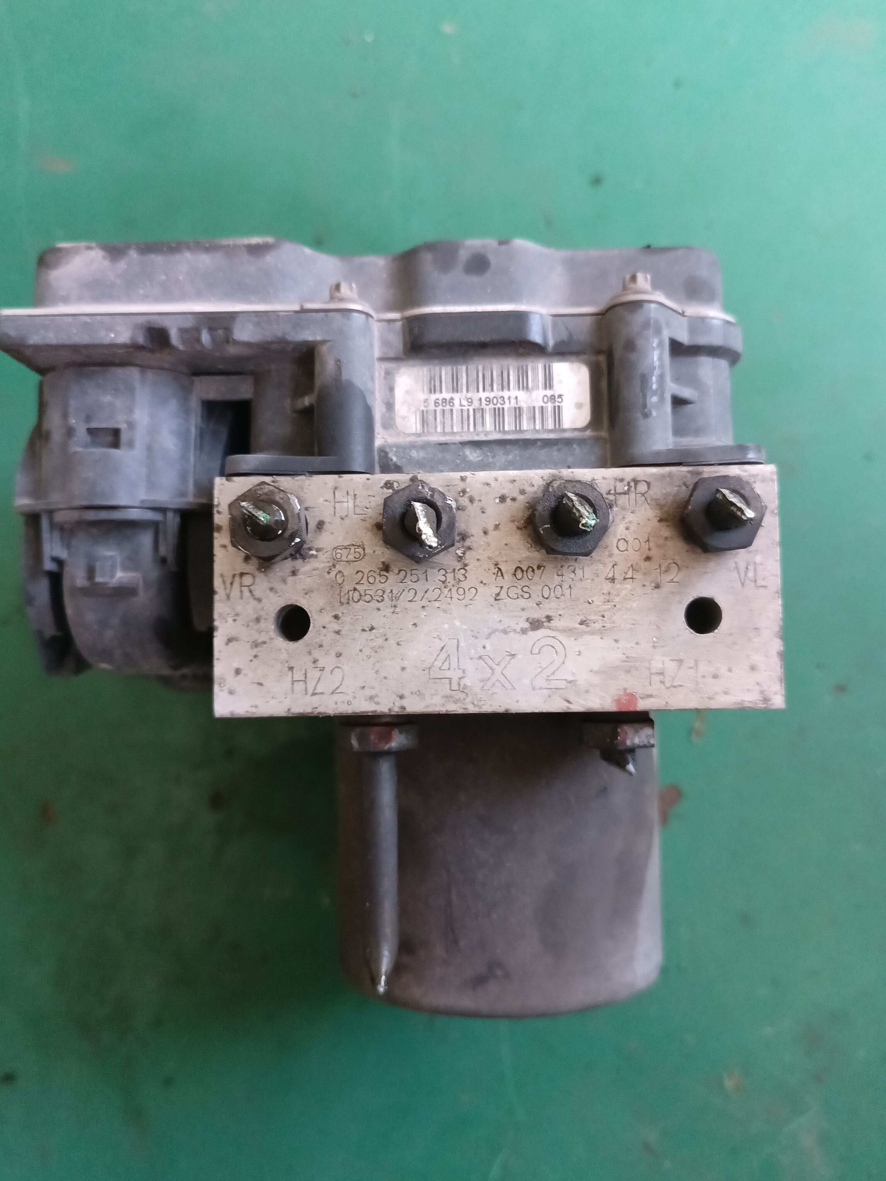 0265951386 ABS Pump Assembly