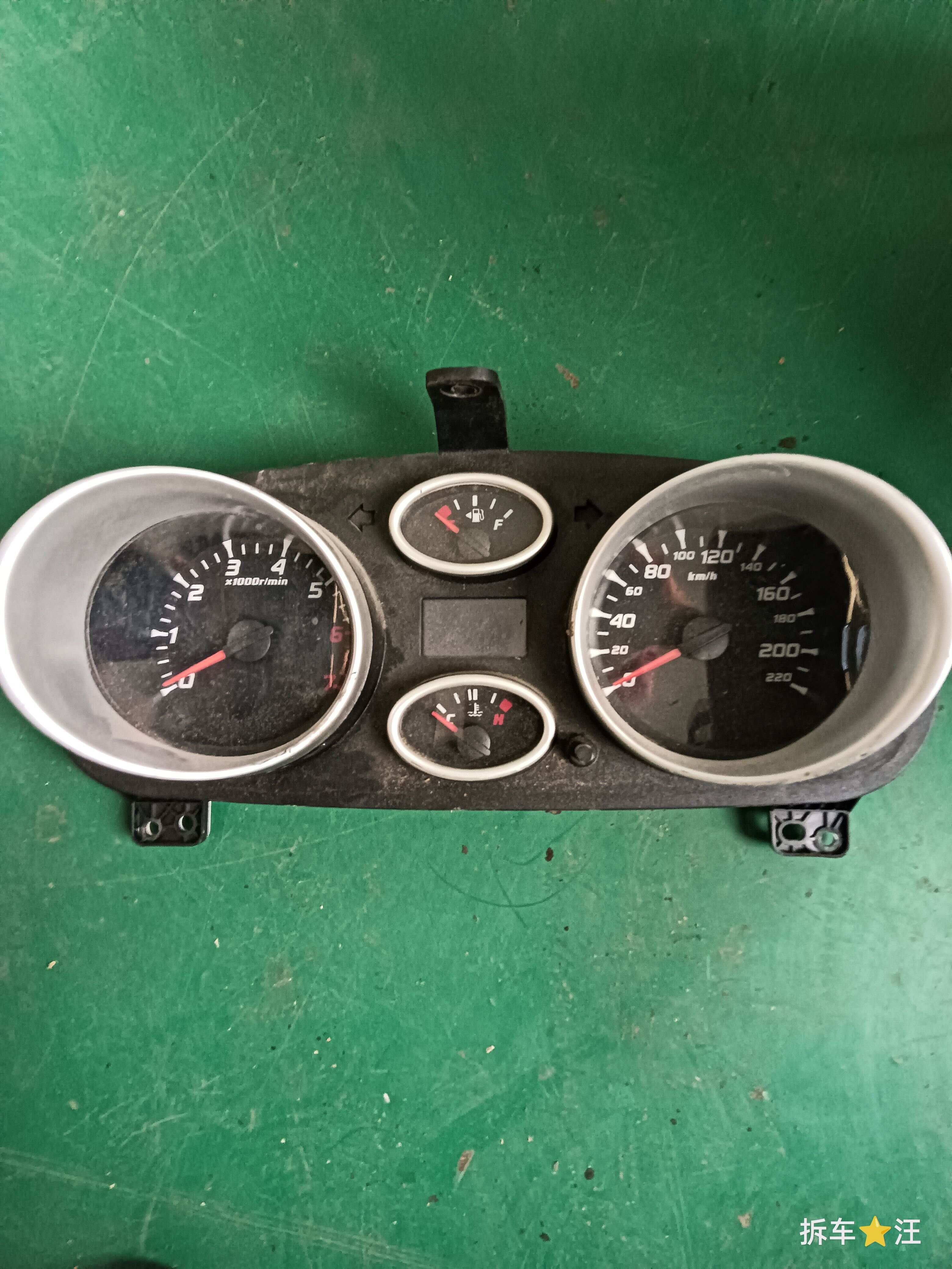 3820010H05 组合仪表总成