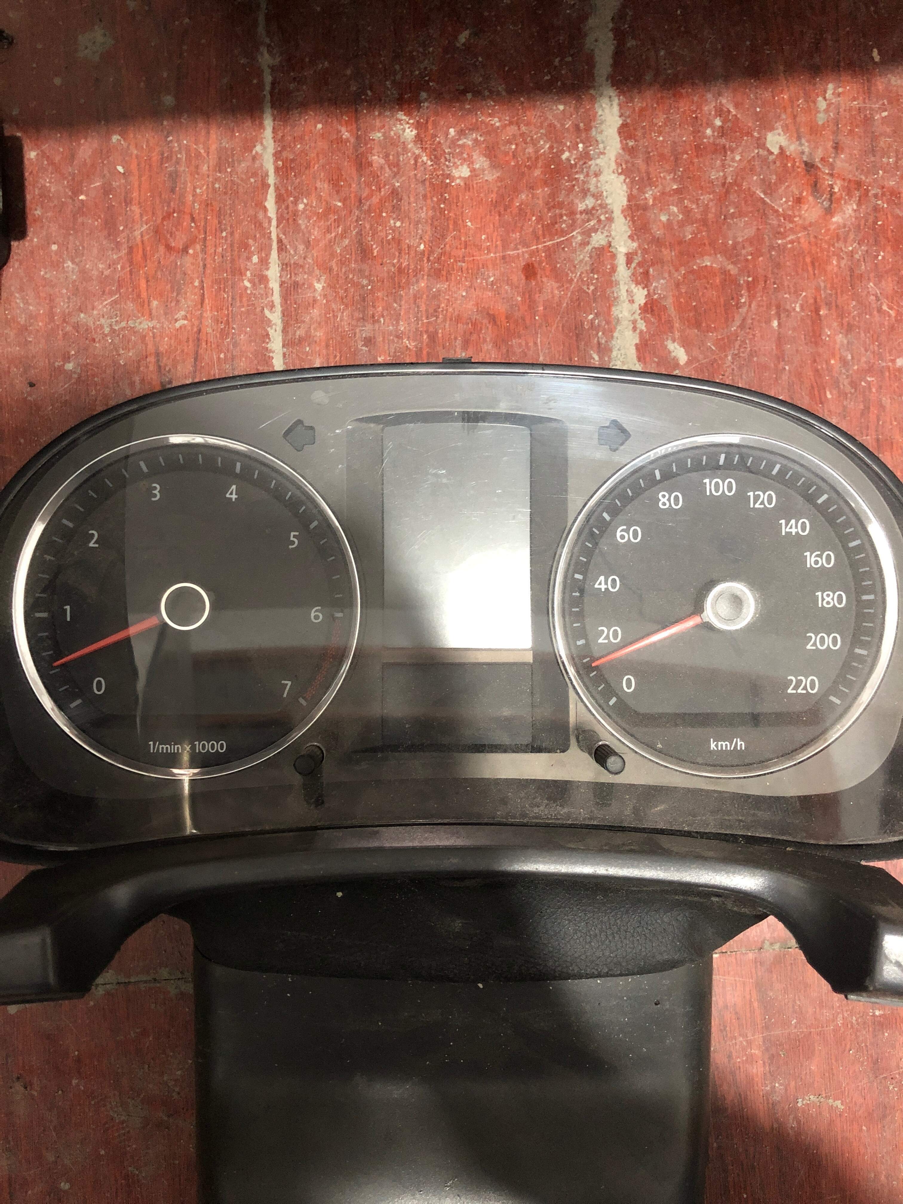 18D920800D 组合仪表总成