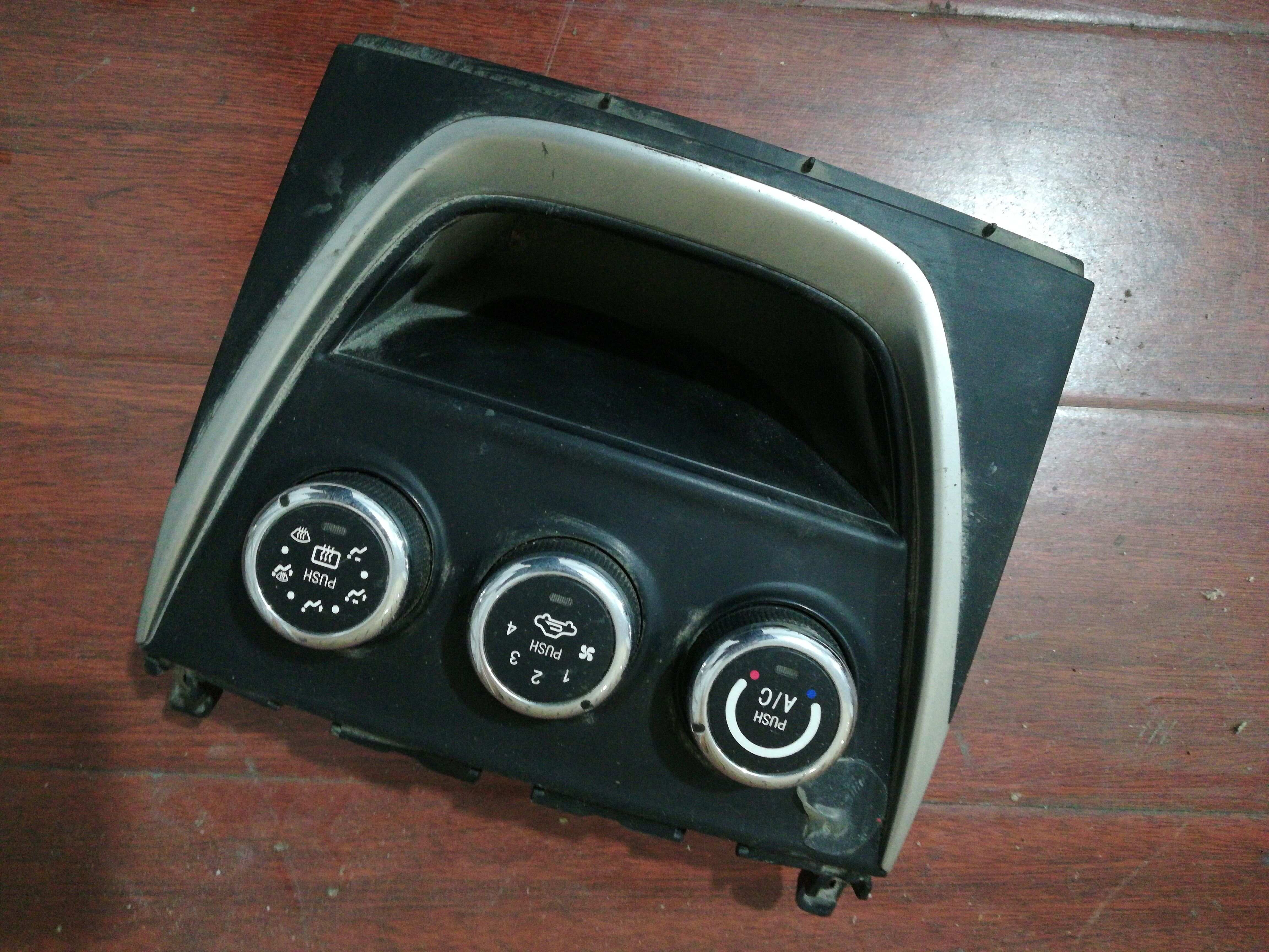 01729067SFA60 空调控制器
