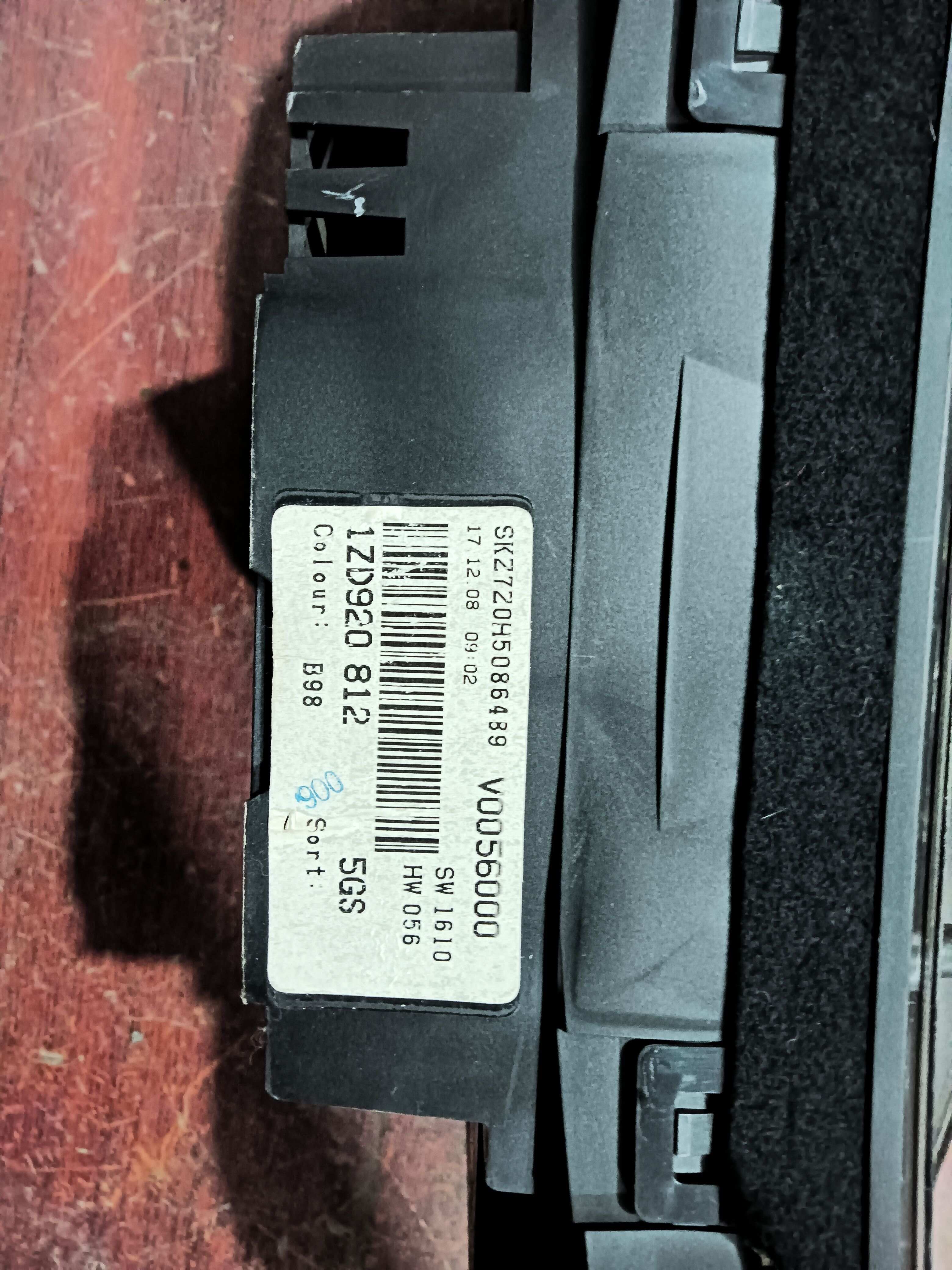 1ZD920812 组合仪表总成