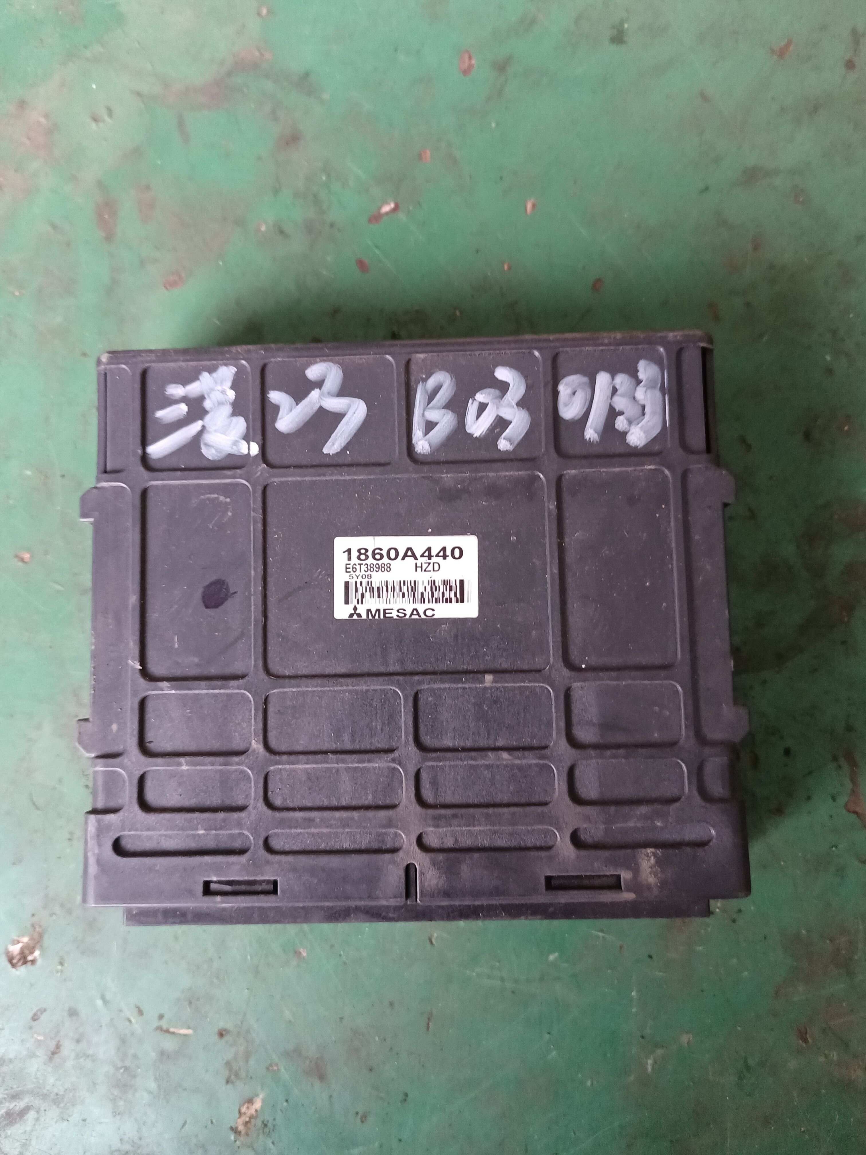 1860A440 Engine Control Unit (ECU)