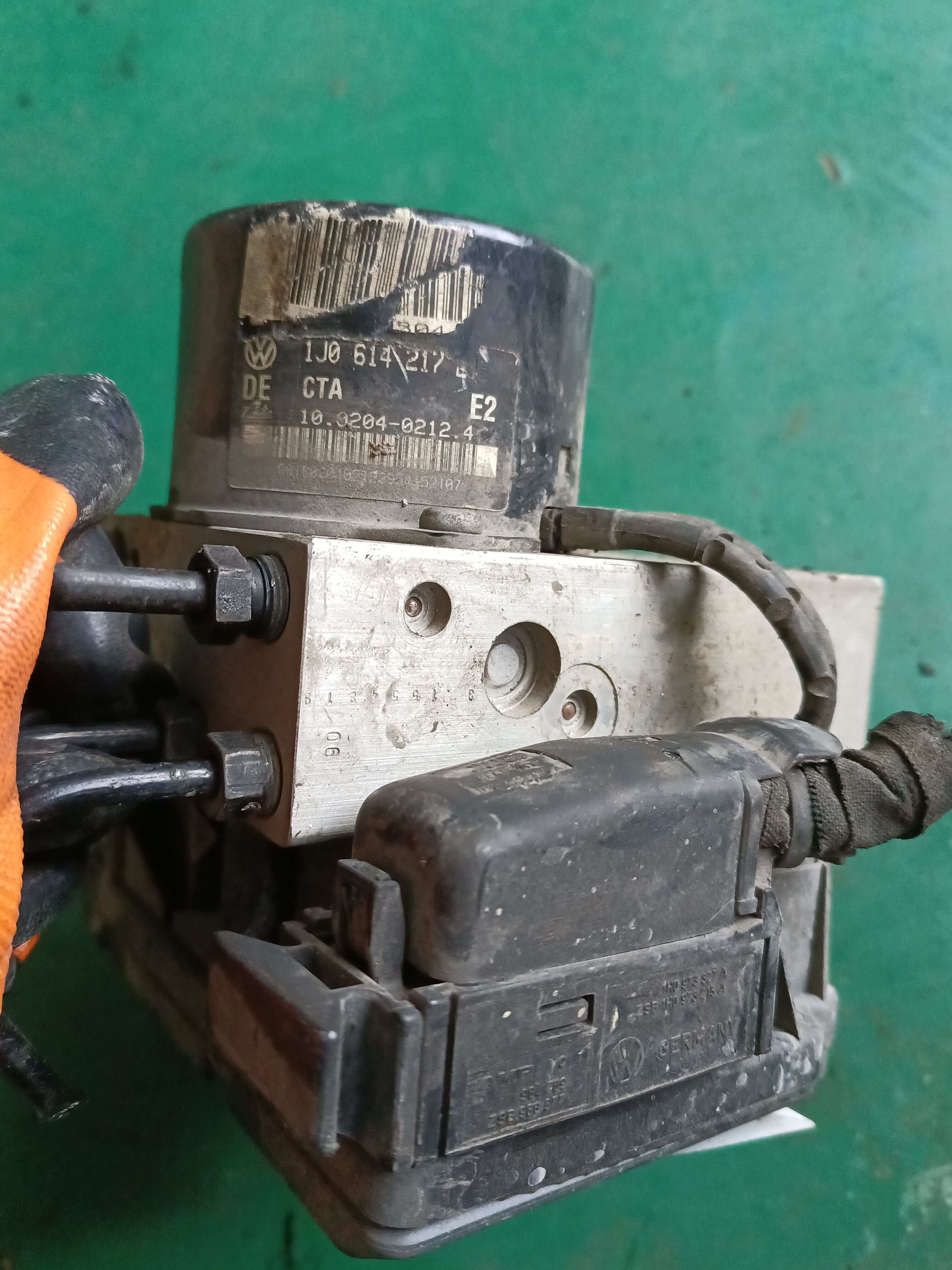 1J0614217 ABS Pump Assembly