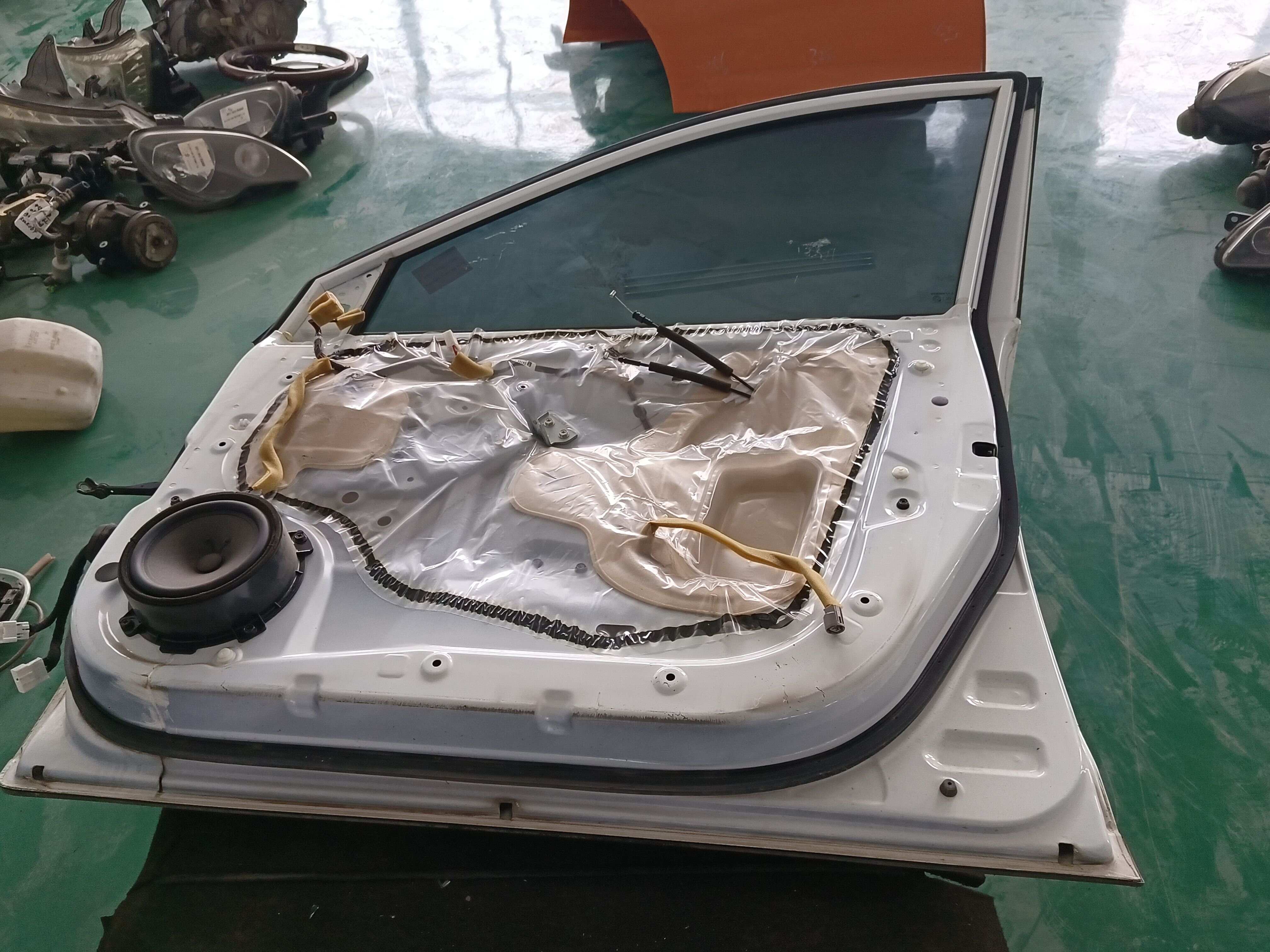 80100KN210 Front Door Shell, Right