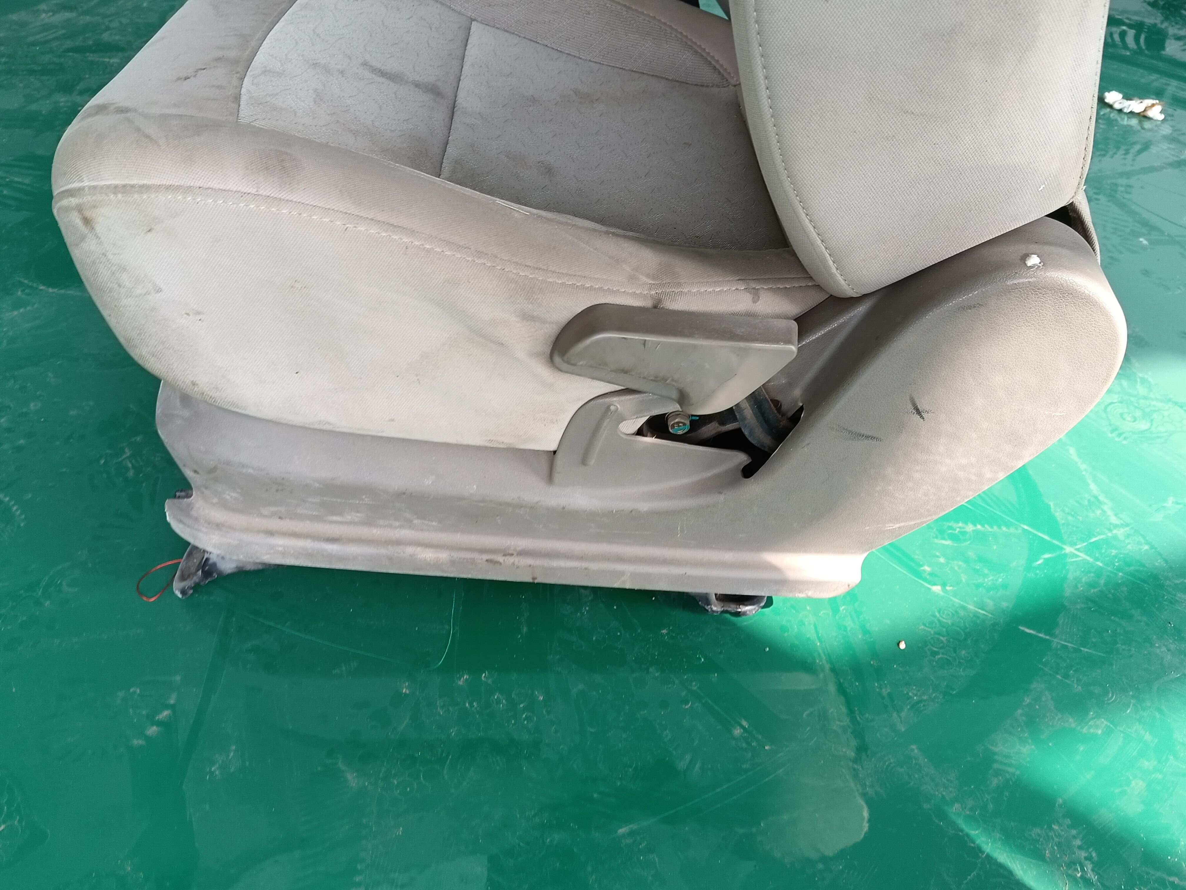 23968885 Driver Seat Assembly
