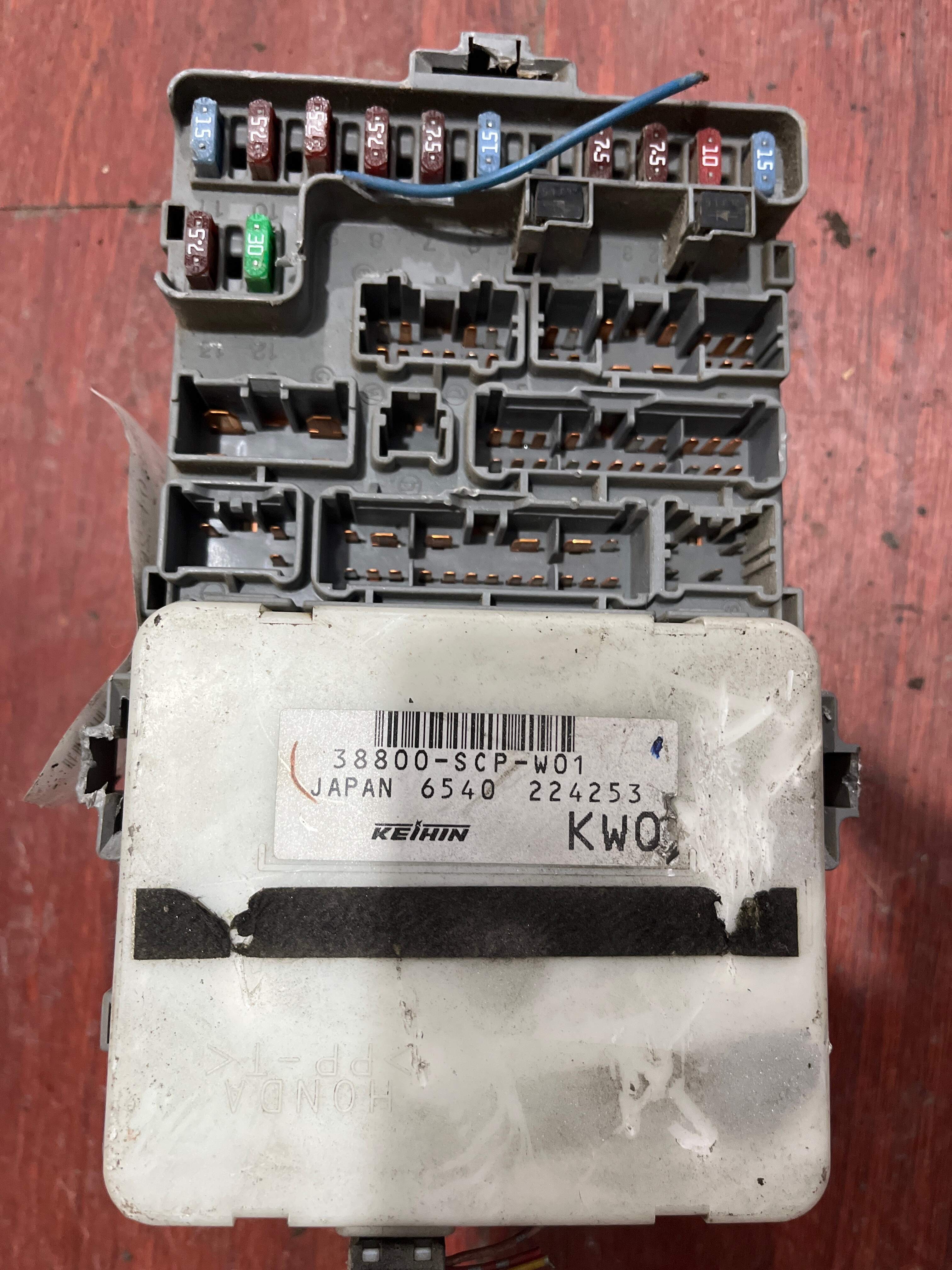 38800SCPW01 保险盒