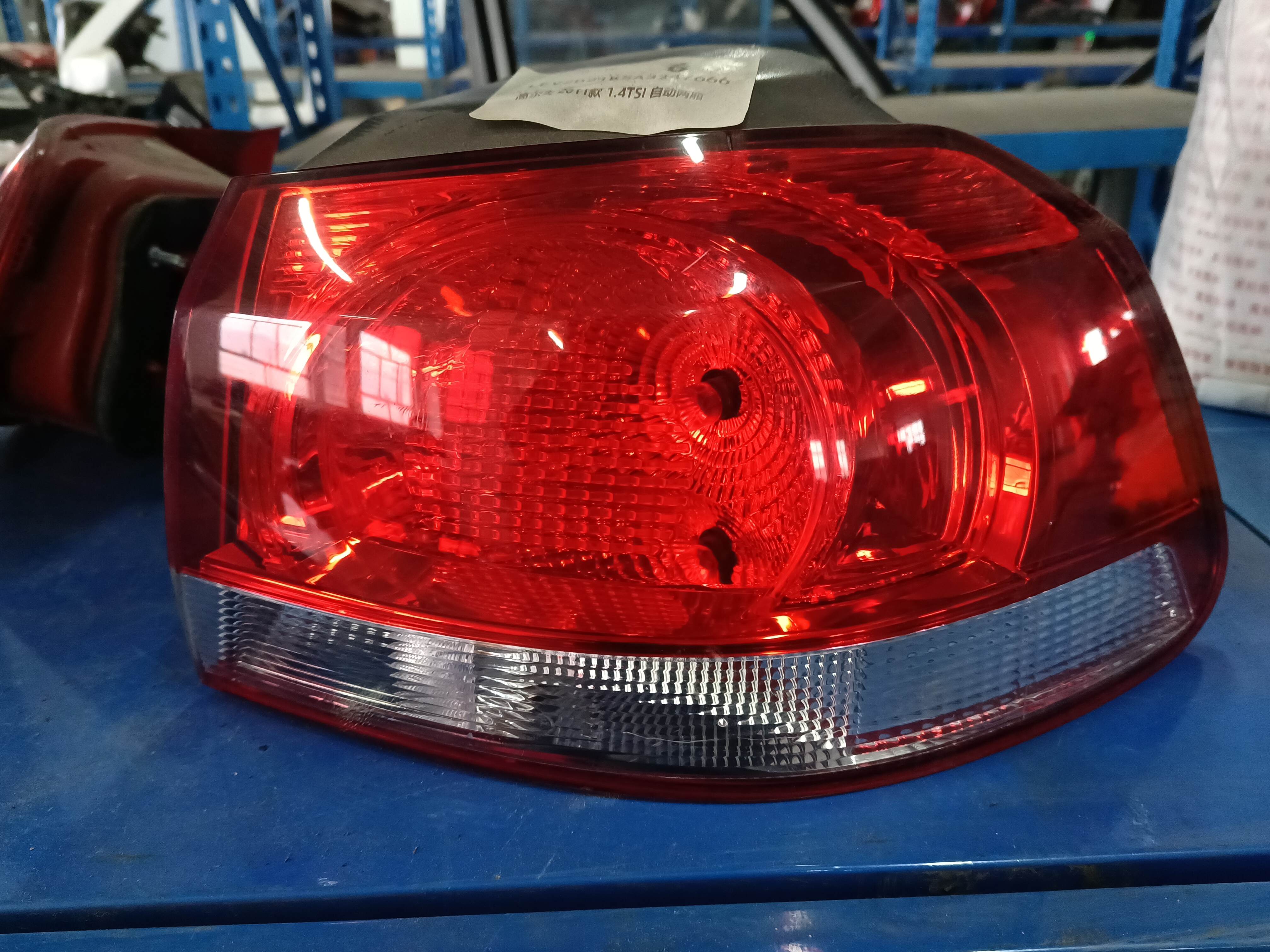 5KD945096A 尾灯总成（右）