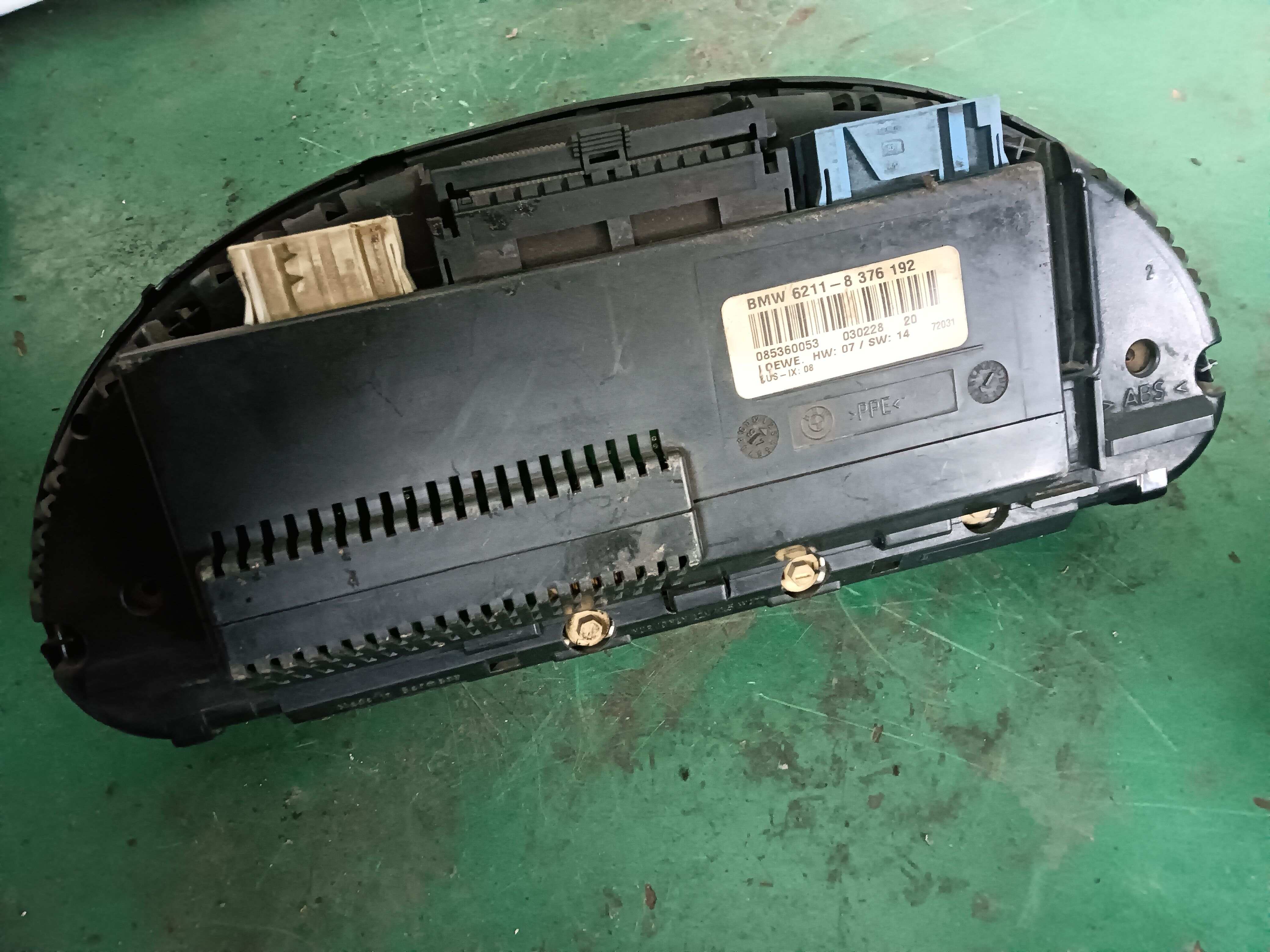 BMW62118376192 组合仪表总成