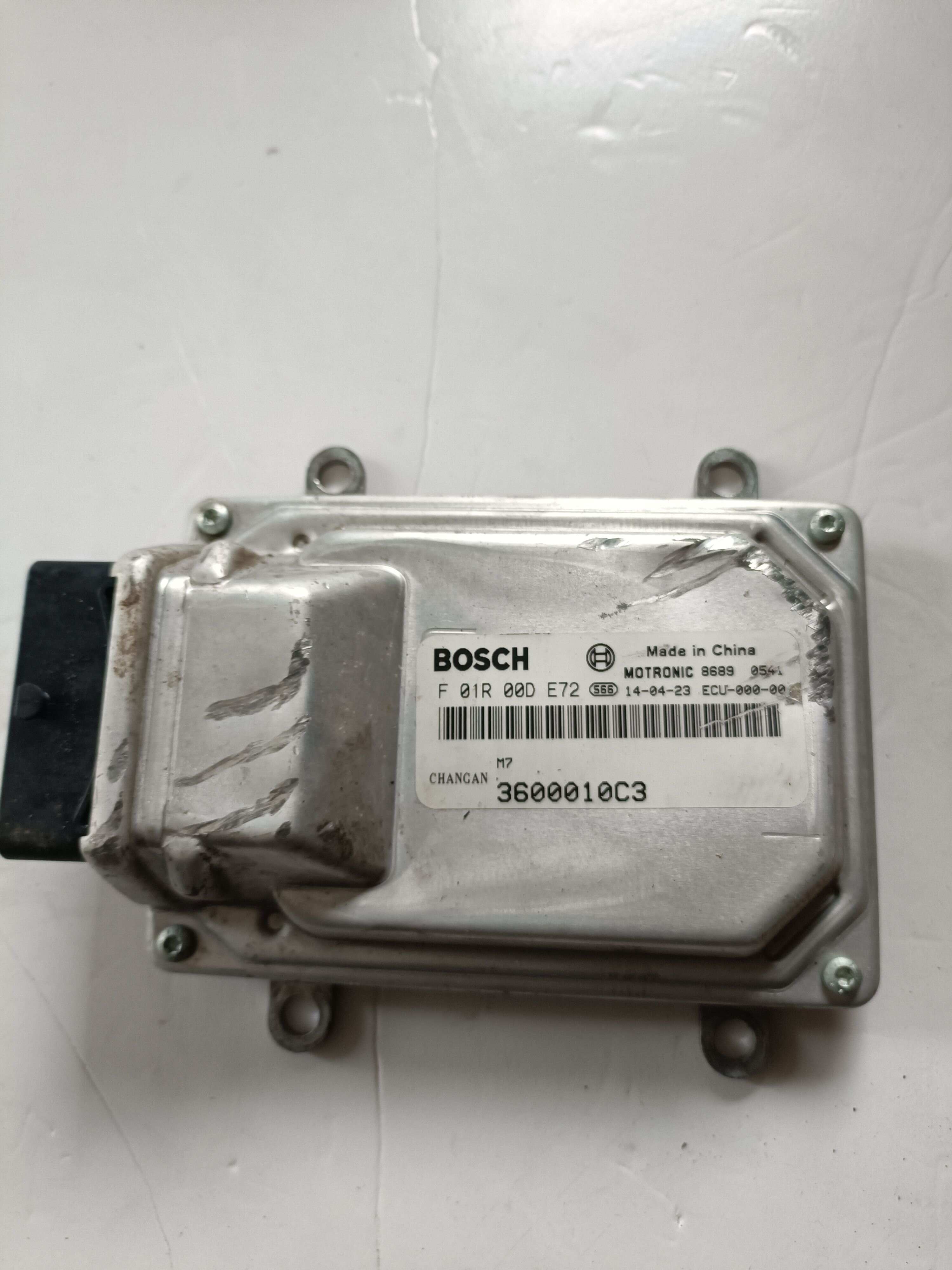 3600010C3 发动机电脑