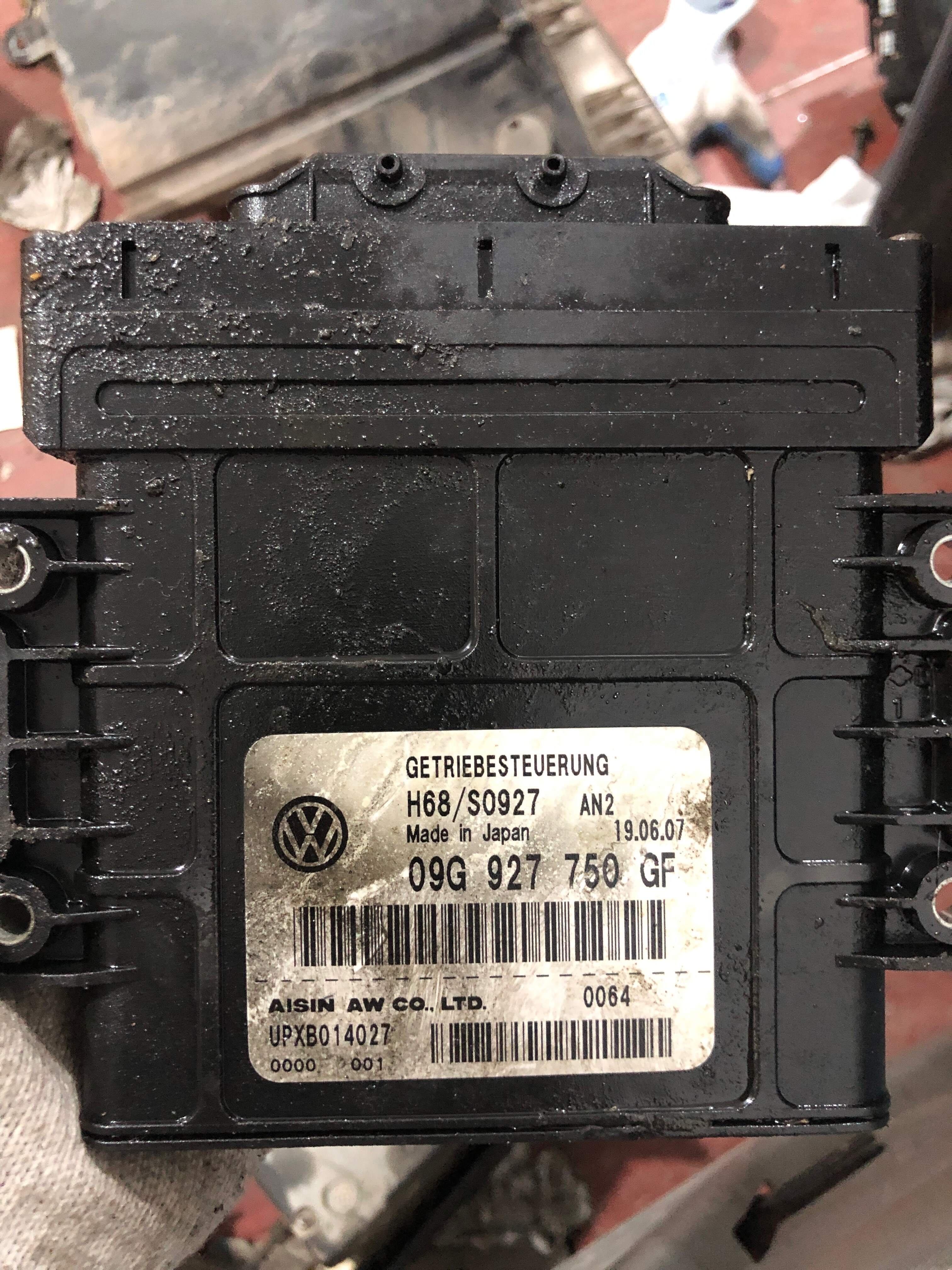 09G927750GF 发动机电脑