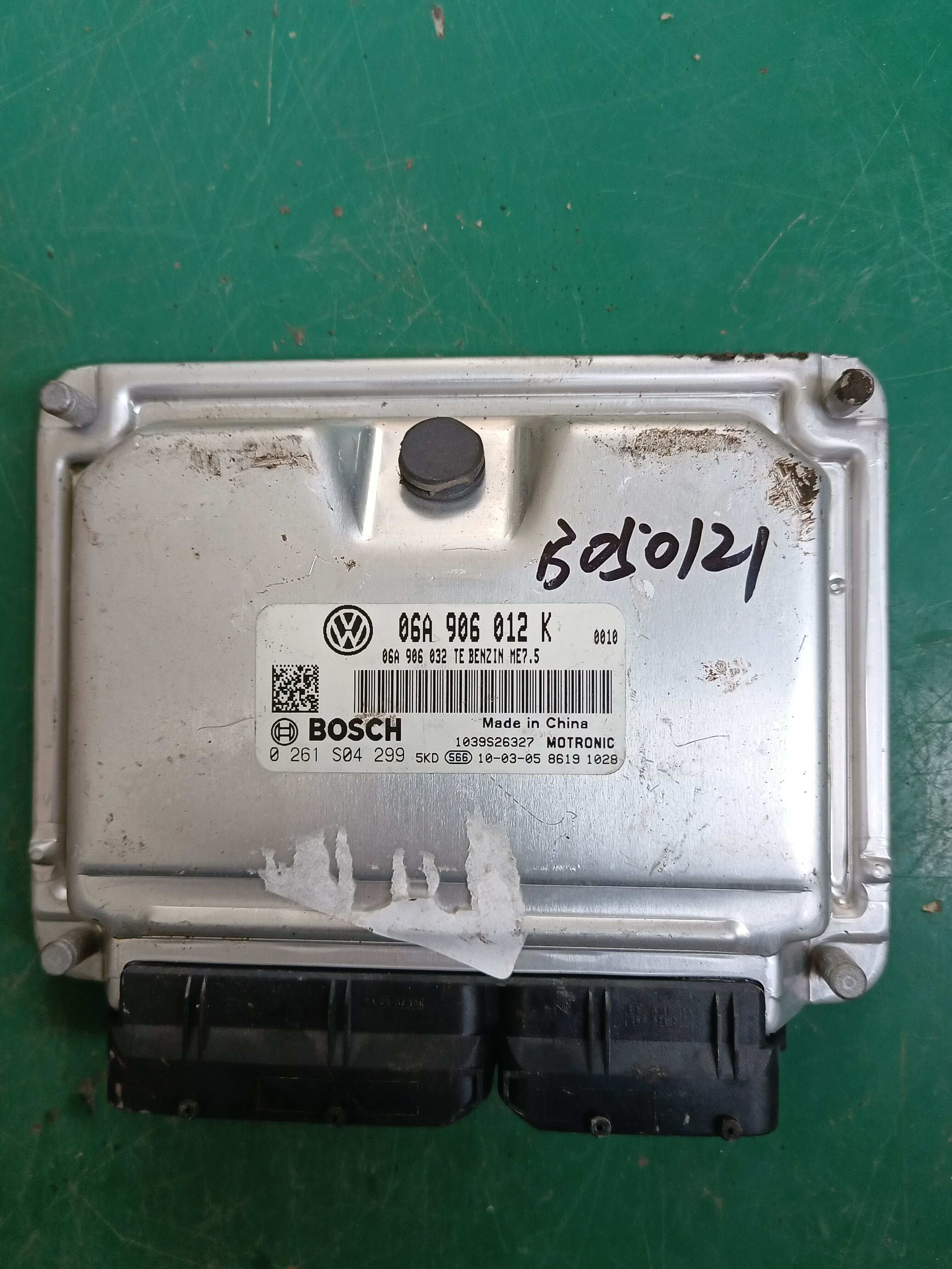 06A906012K 发动机电脑