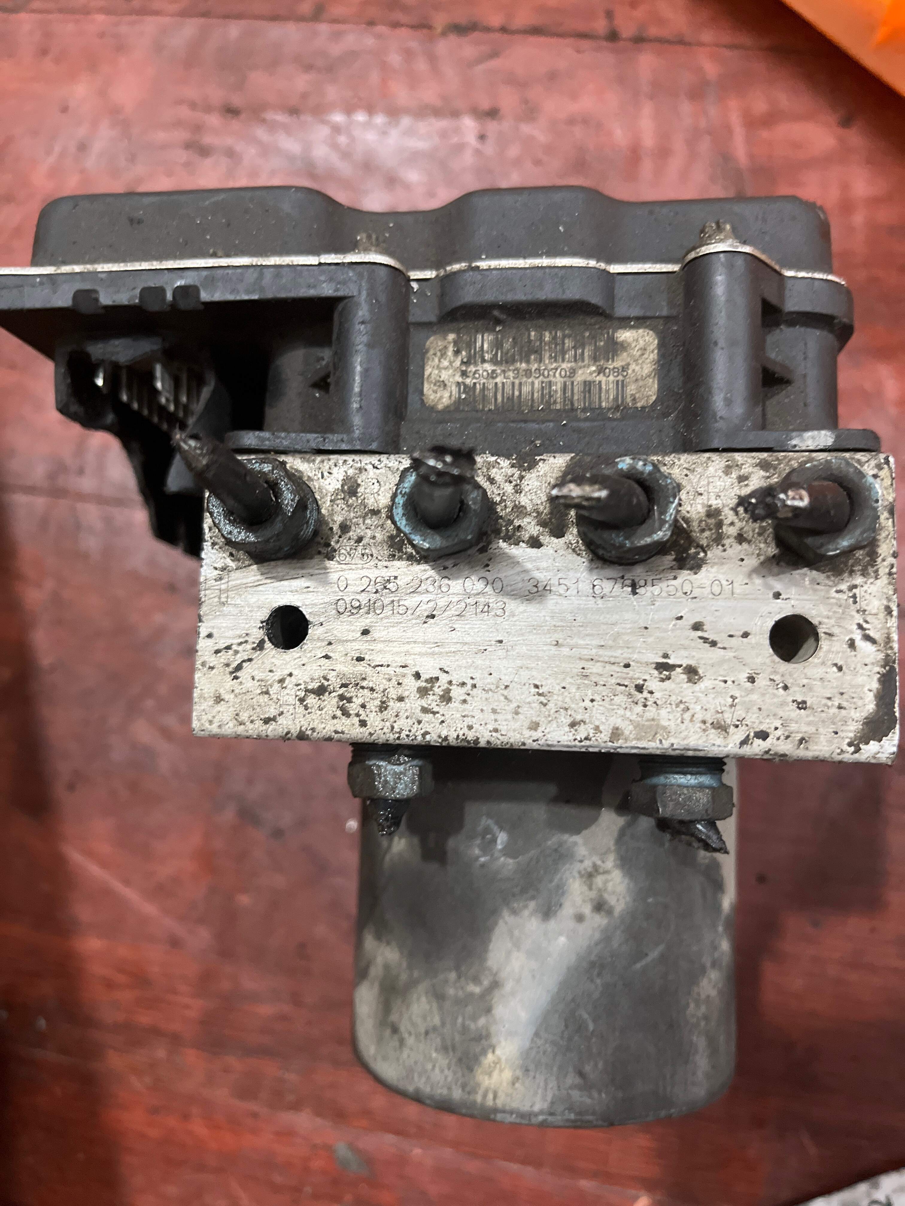 0265236020 ABS Pump Assembly