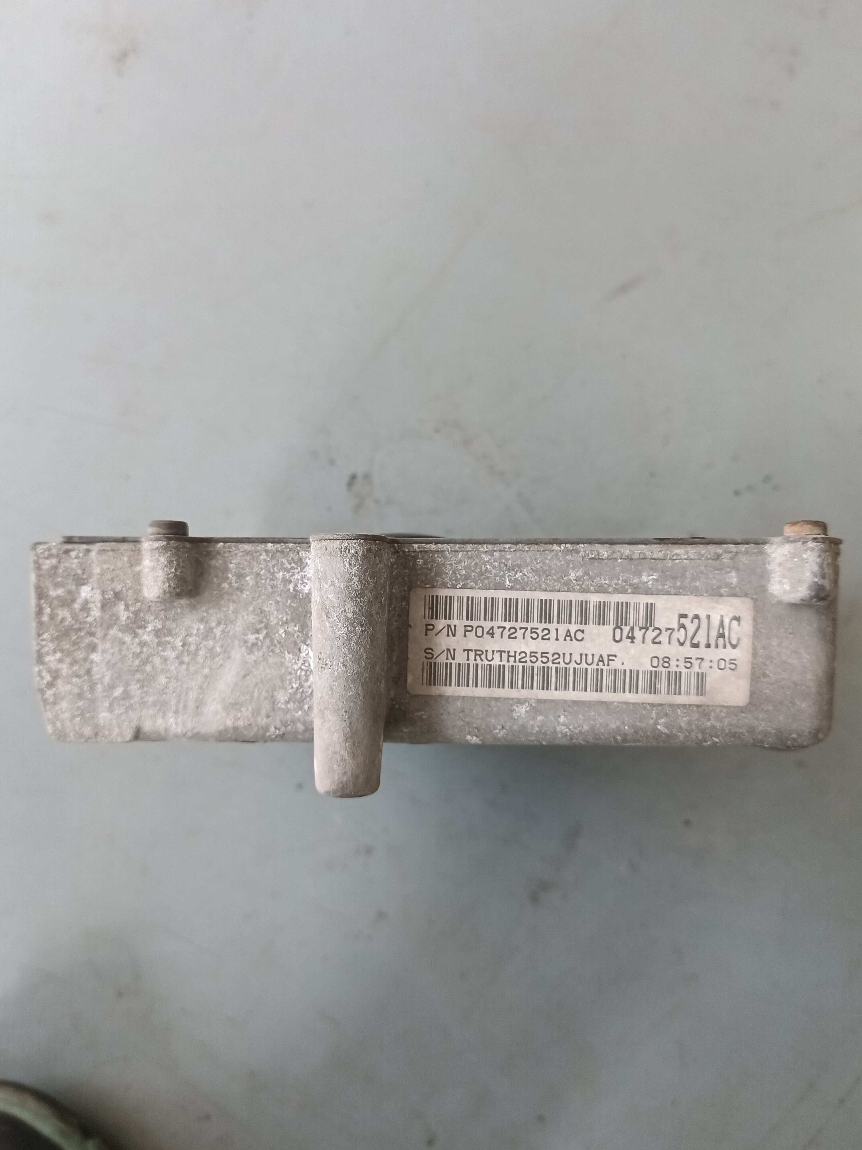 04727521AC Engine Control Unit (ECU)