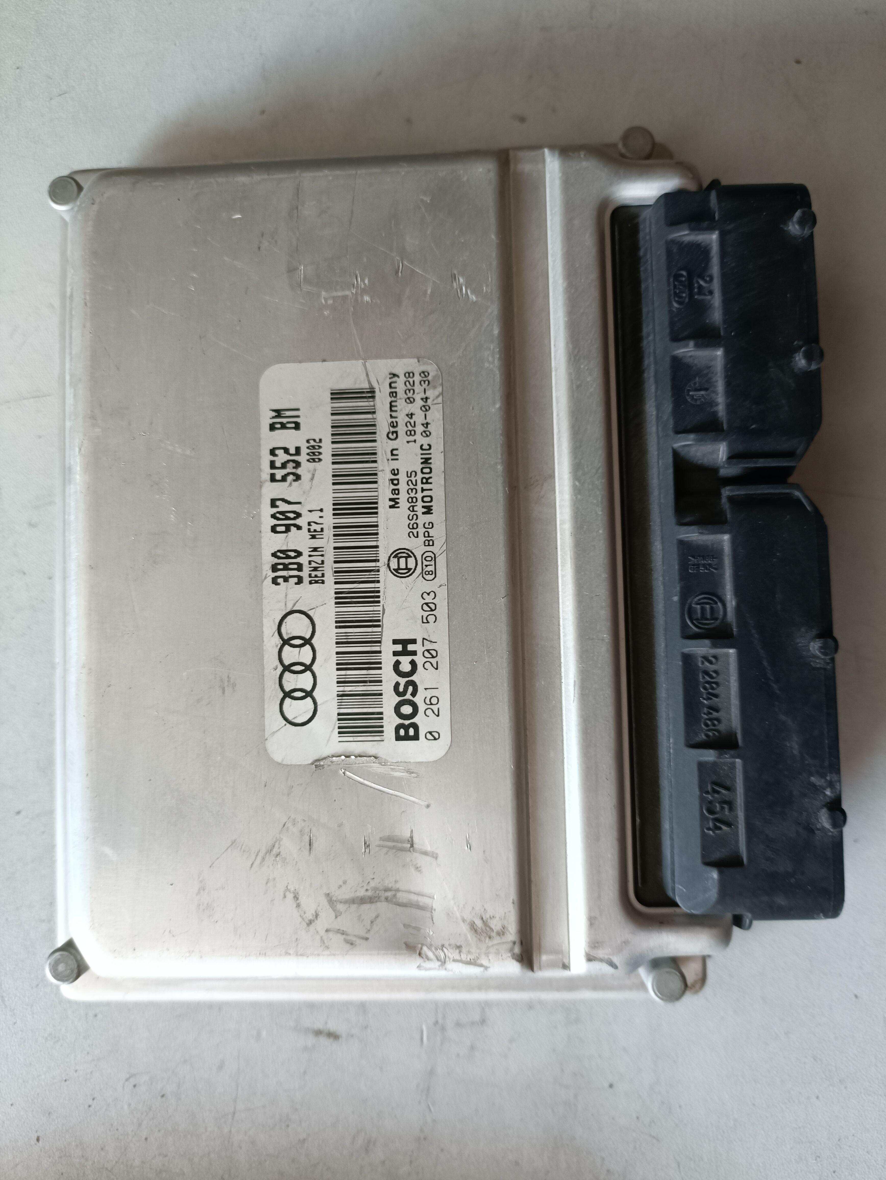 3B0907552BM 发动机电脑