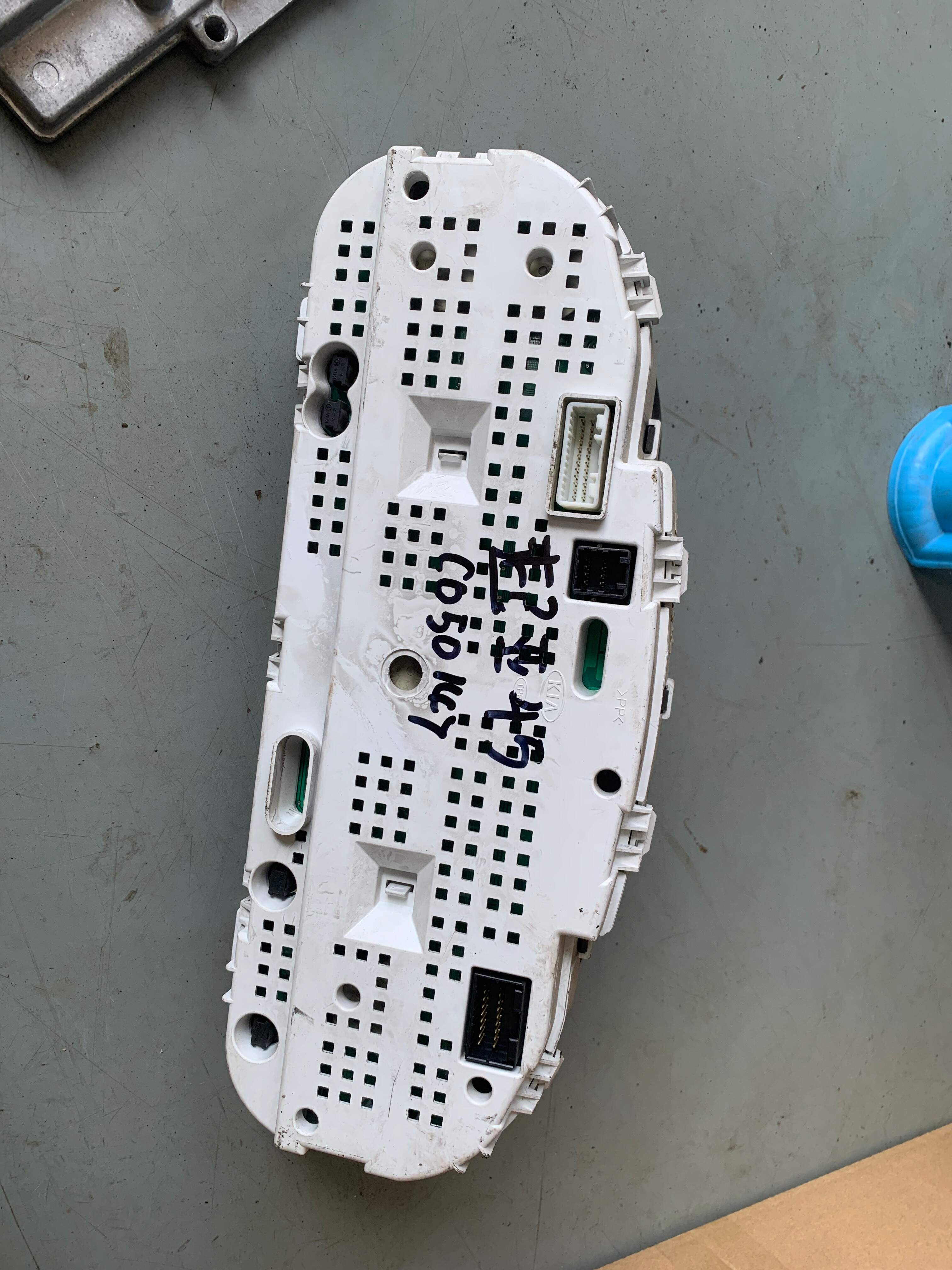 490130S040 Instrument Cluster Assembly