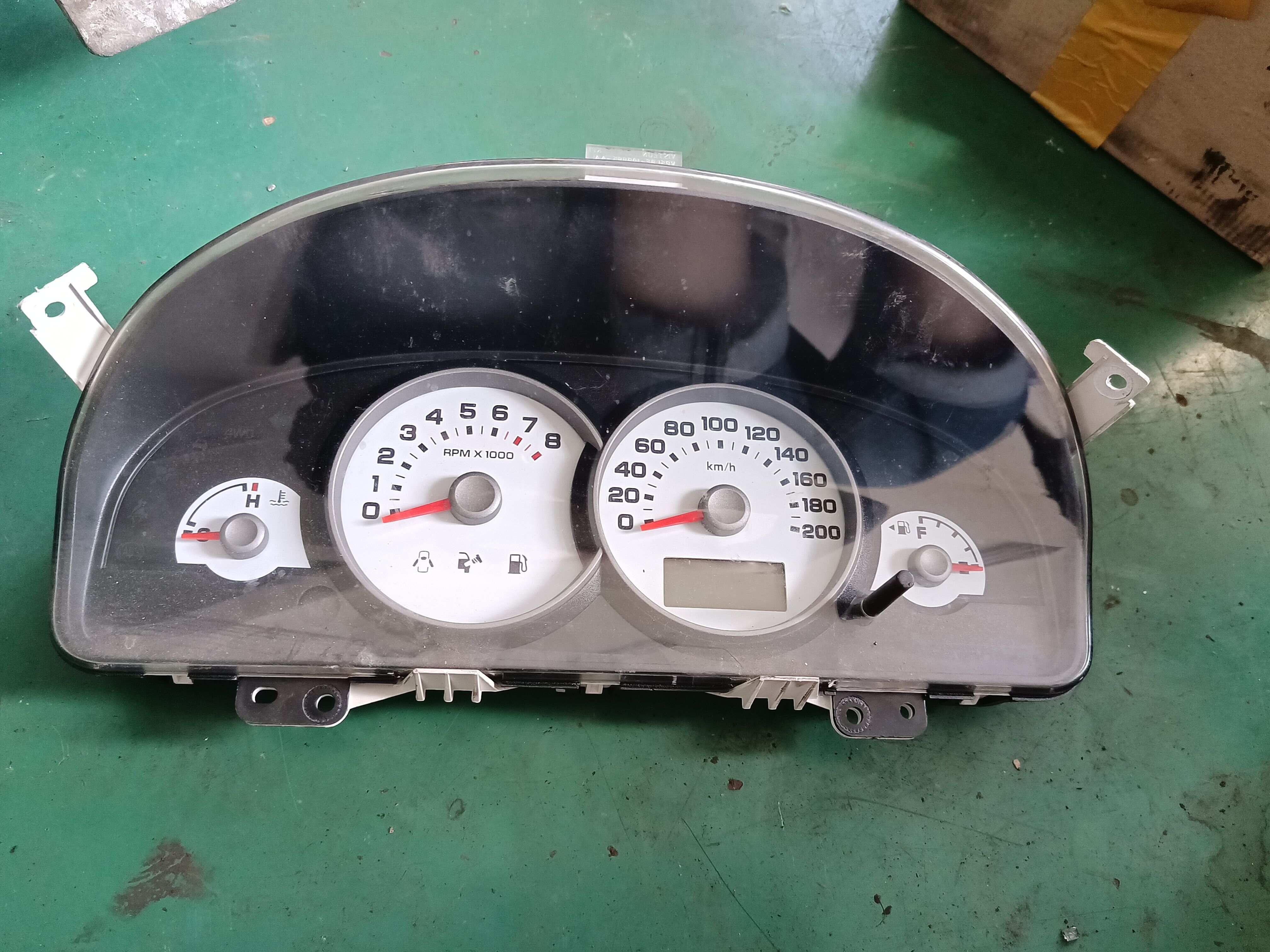 6L8T10849DB 组合仪表总成