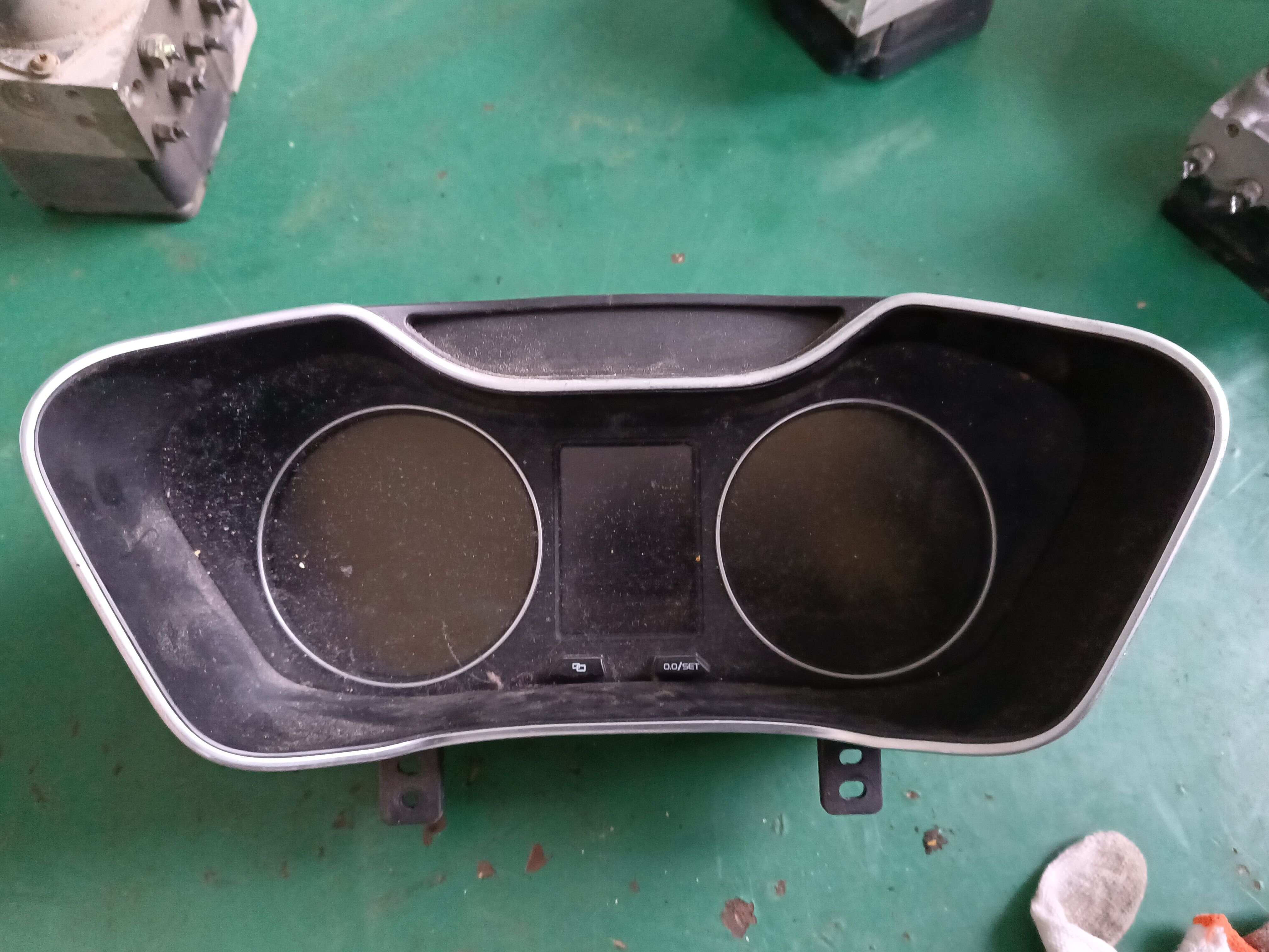 01730298 Instrument Cluster Assembly