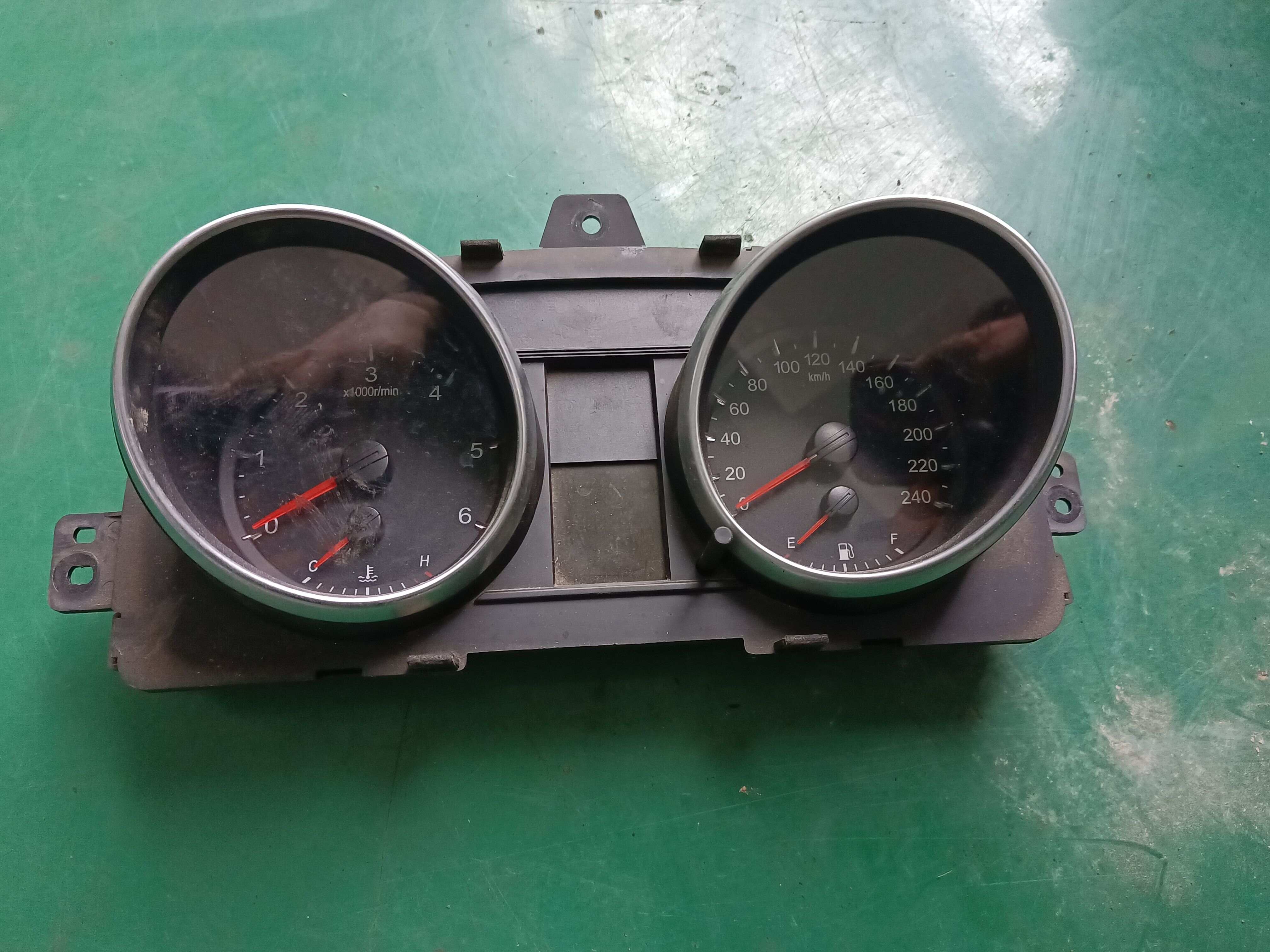 3820100AKZ36B 组合仪表总成