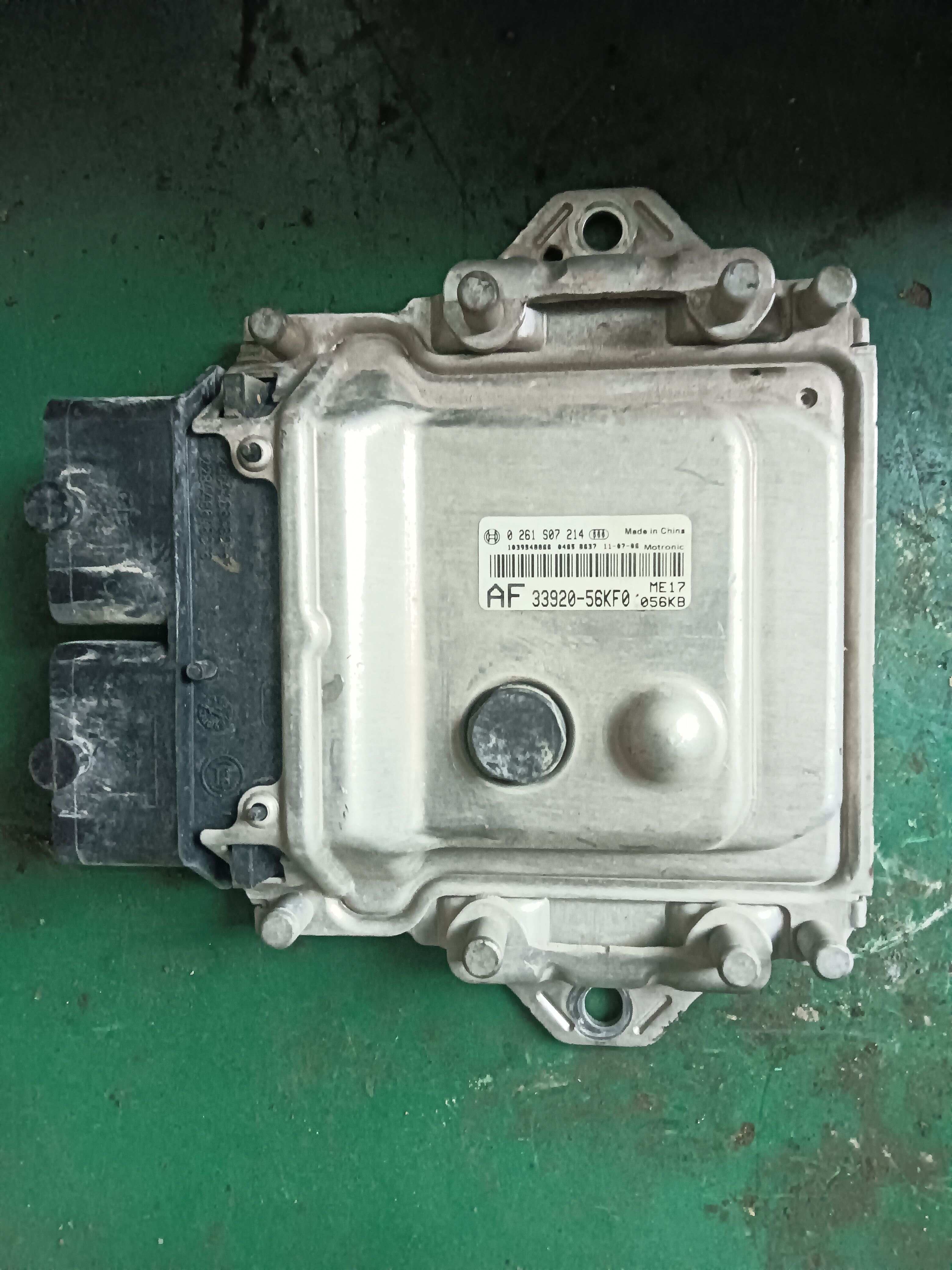 3392056KF0 发动机电脑
