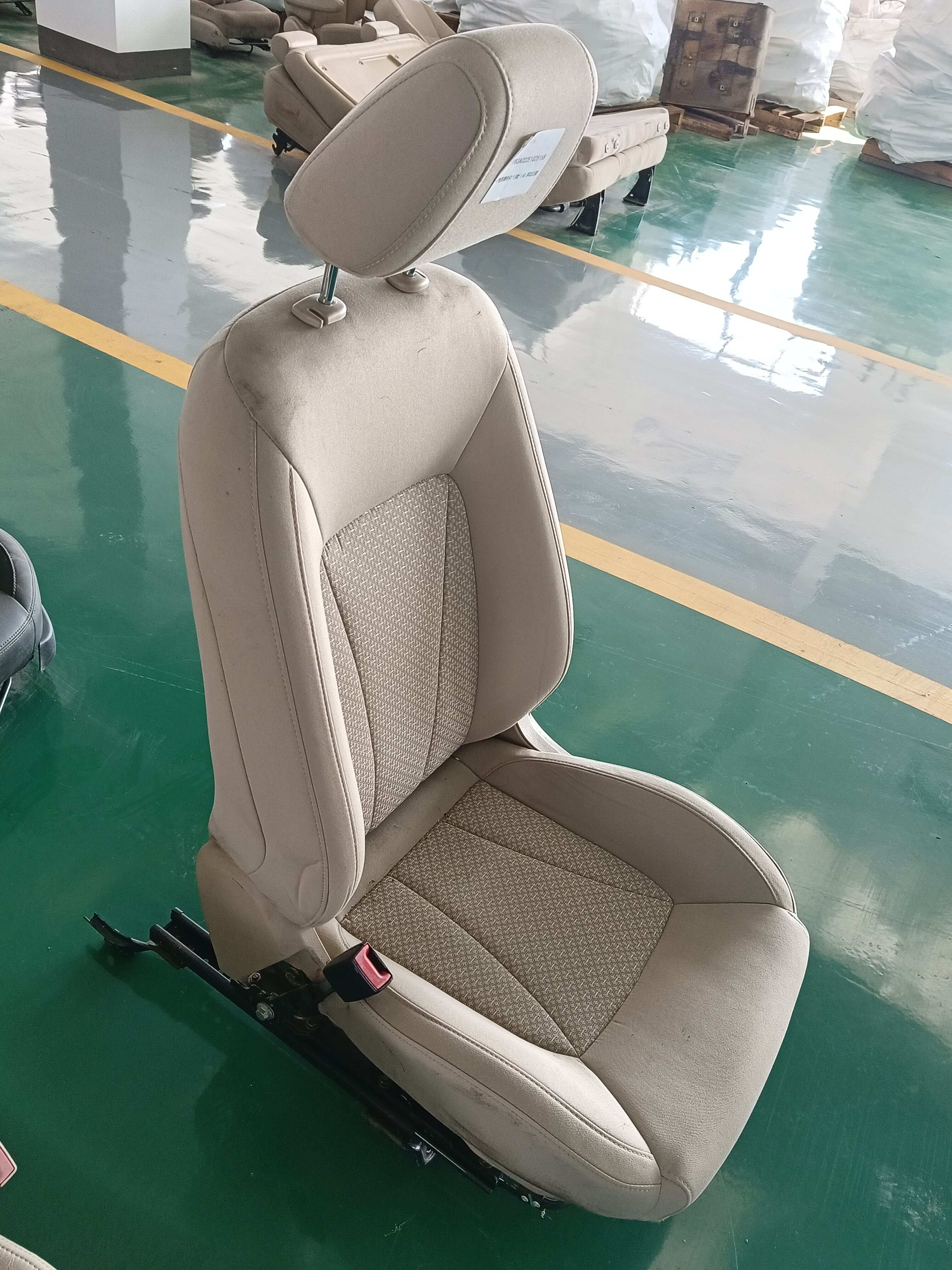 FA0157L9056 驾驶员座椅总成