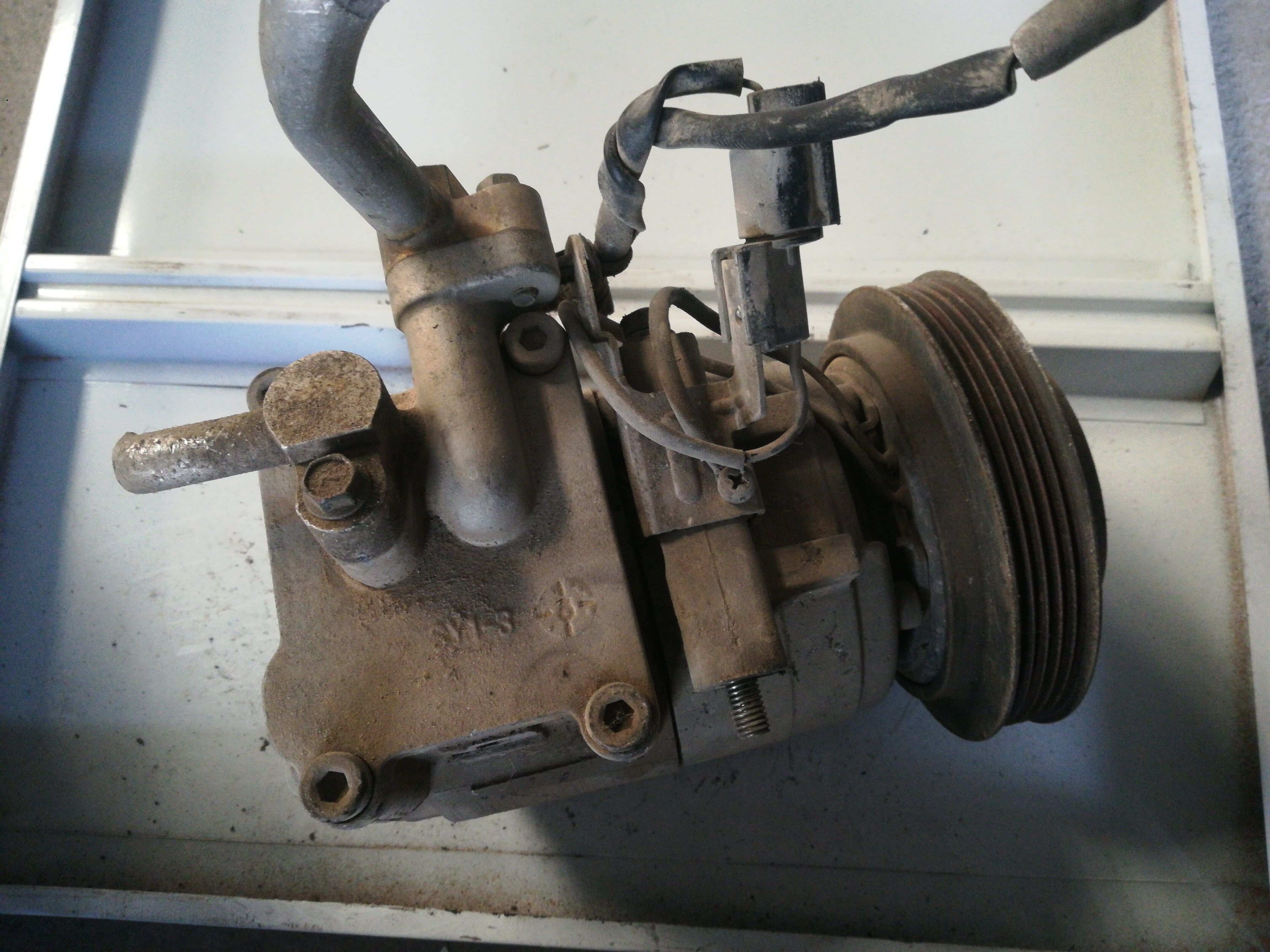 SW6093789 A/C Compressor