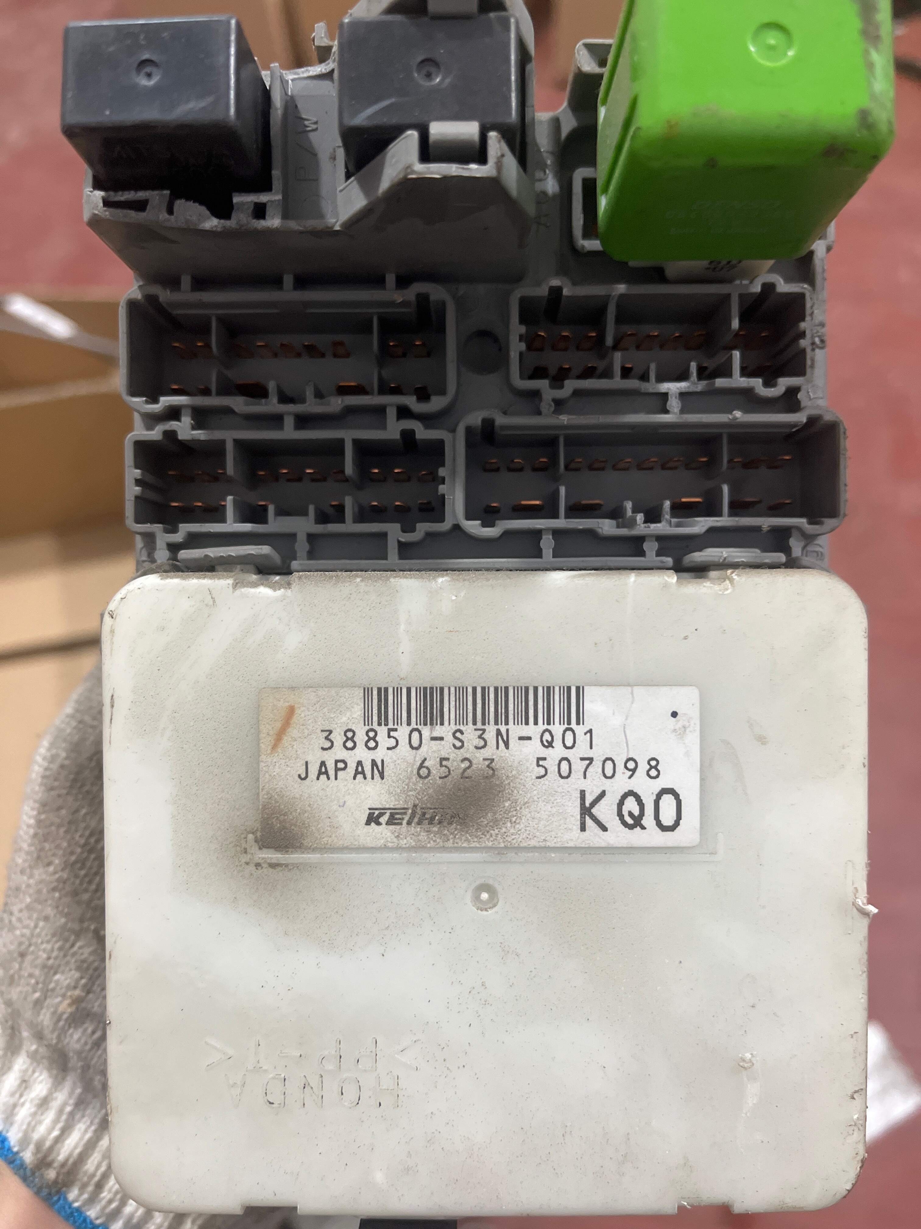 38850S3NQ01 保险盒