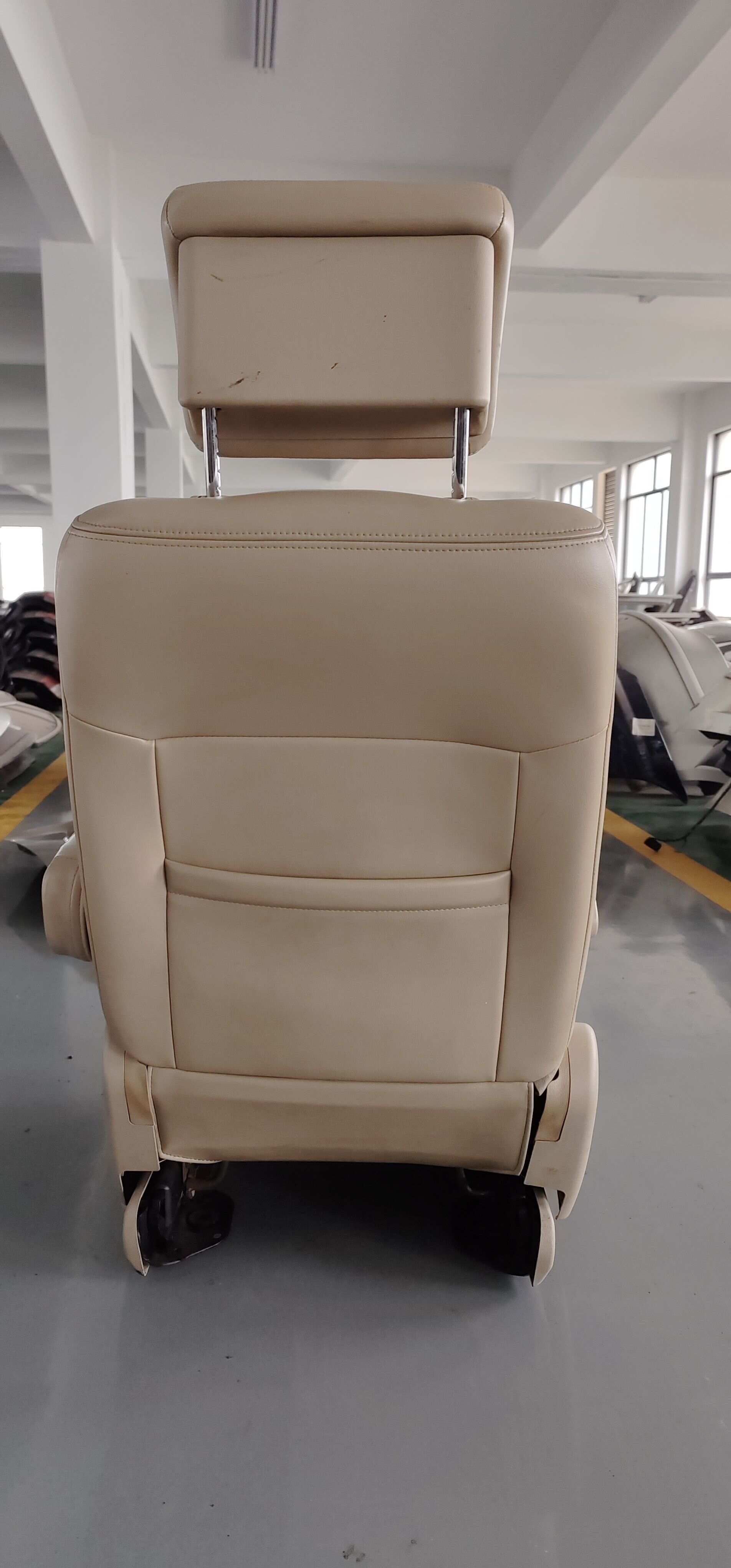 9021504 Passenger Seat Assembly