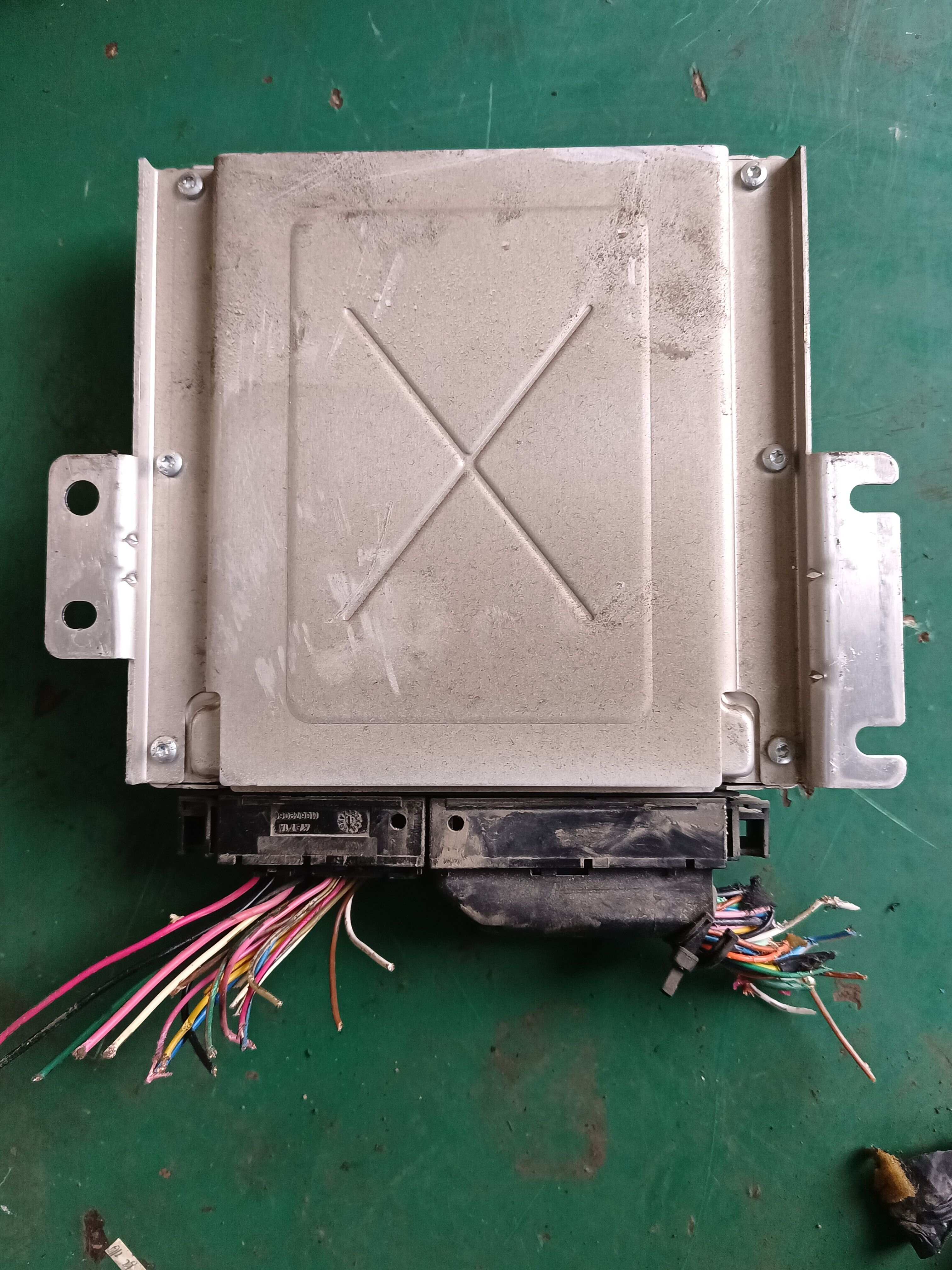 3917023472 Engine Control Unit (ECU)