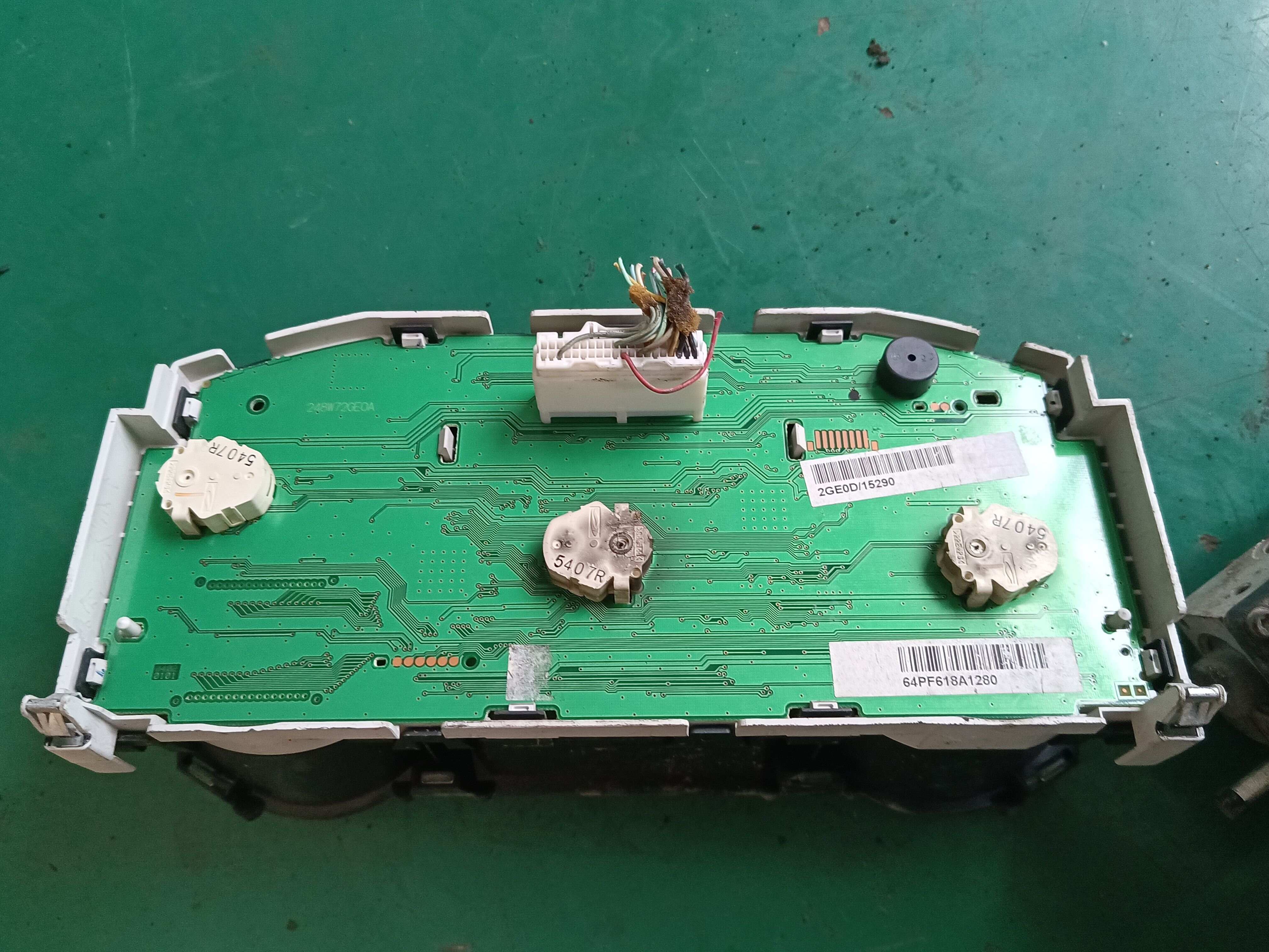 2GE0D15290 组合仪表总成