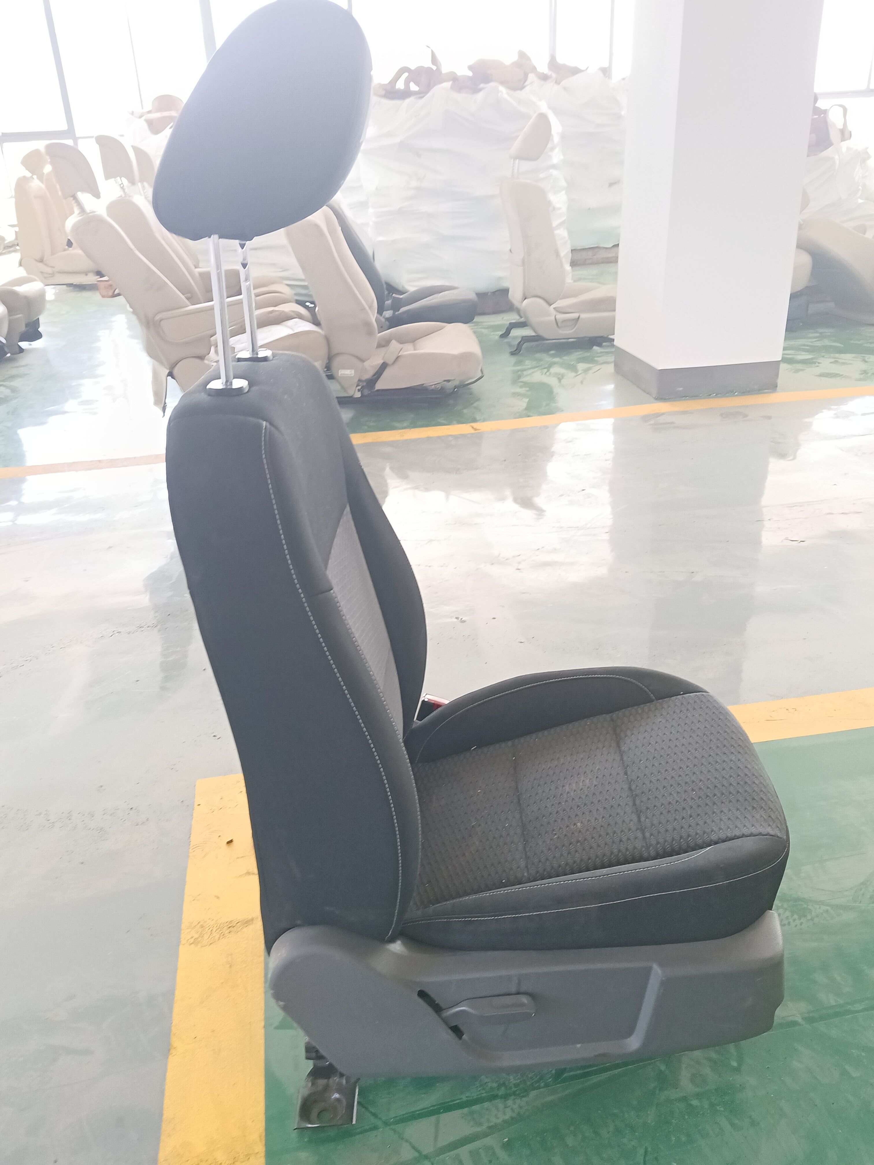 AM51F600L05AD1E6I 驾驶员座椅总成