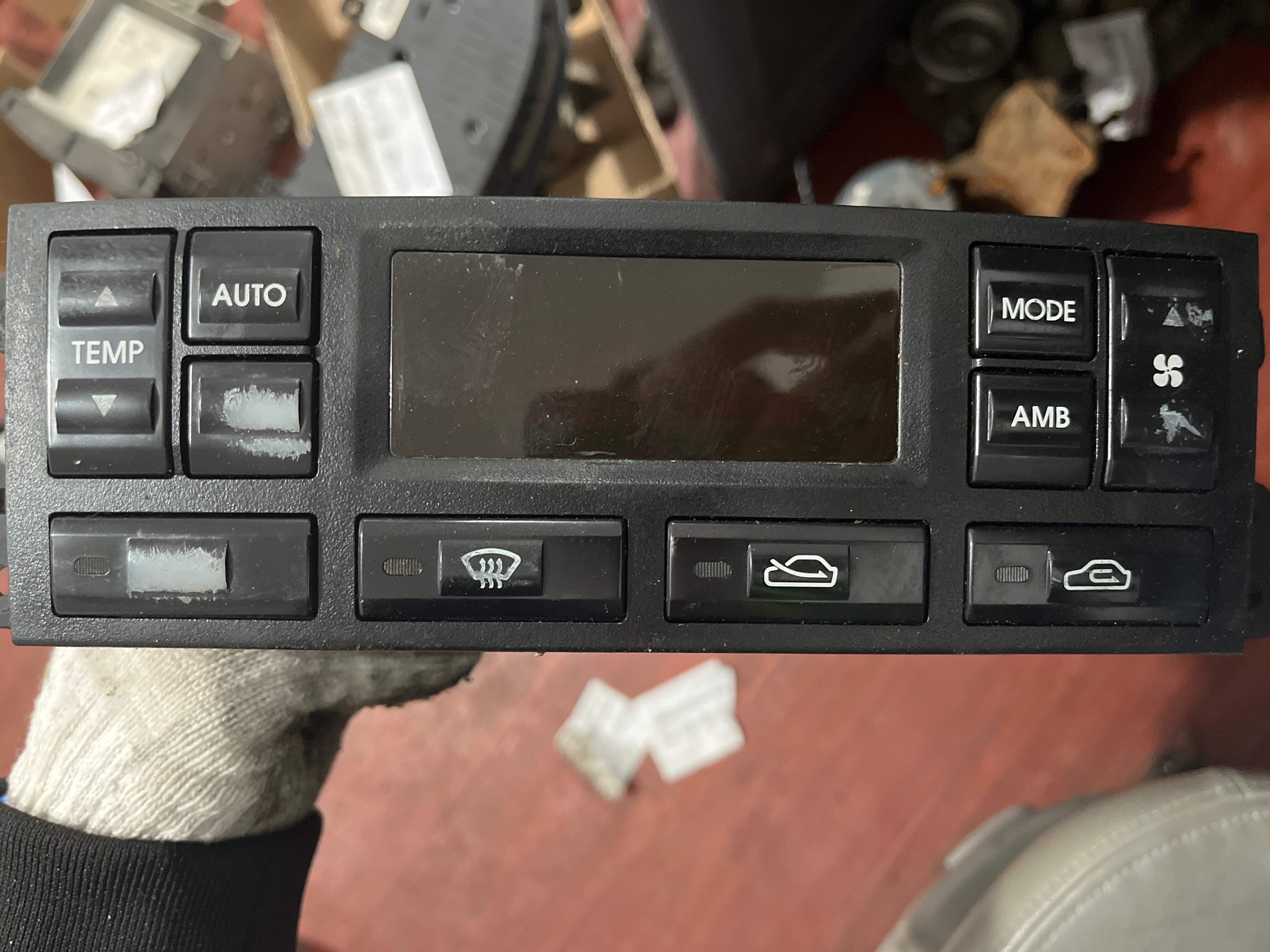 972503E100 A/C Controller