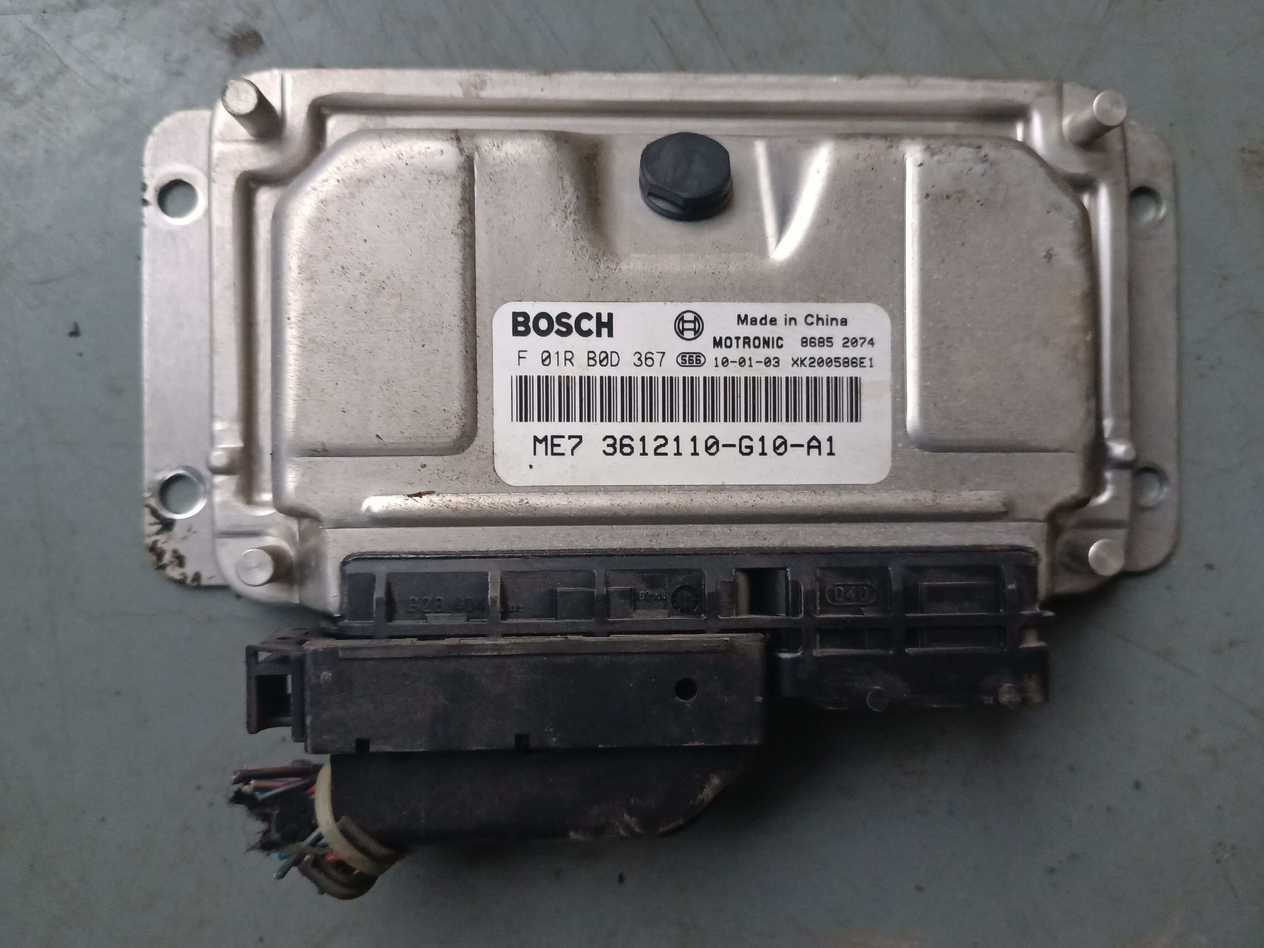 F01RB0D367 Engine Control Unit (ECU)