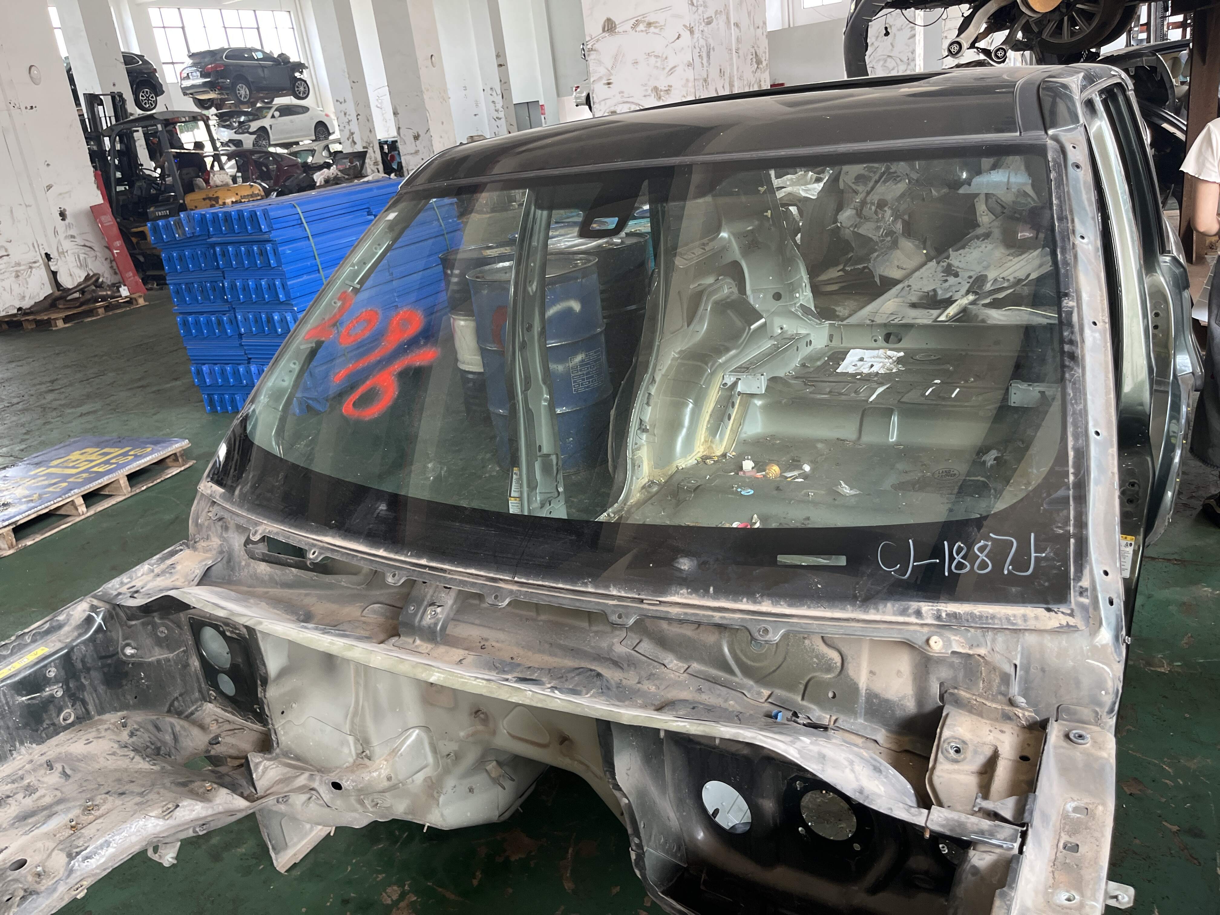 CMB500671 Front Windshield Glass