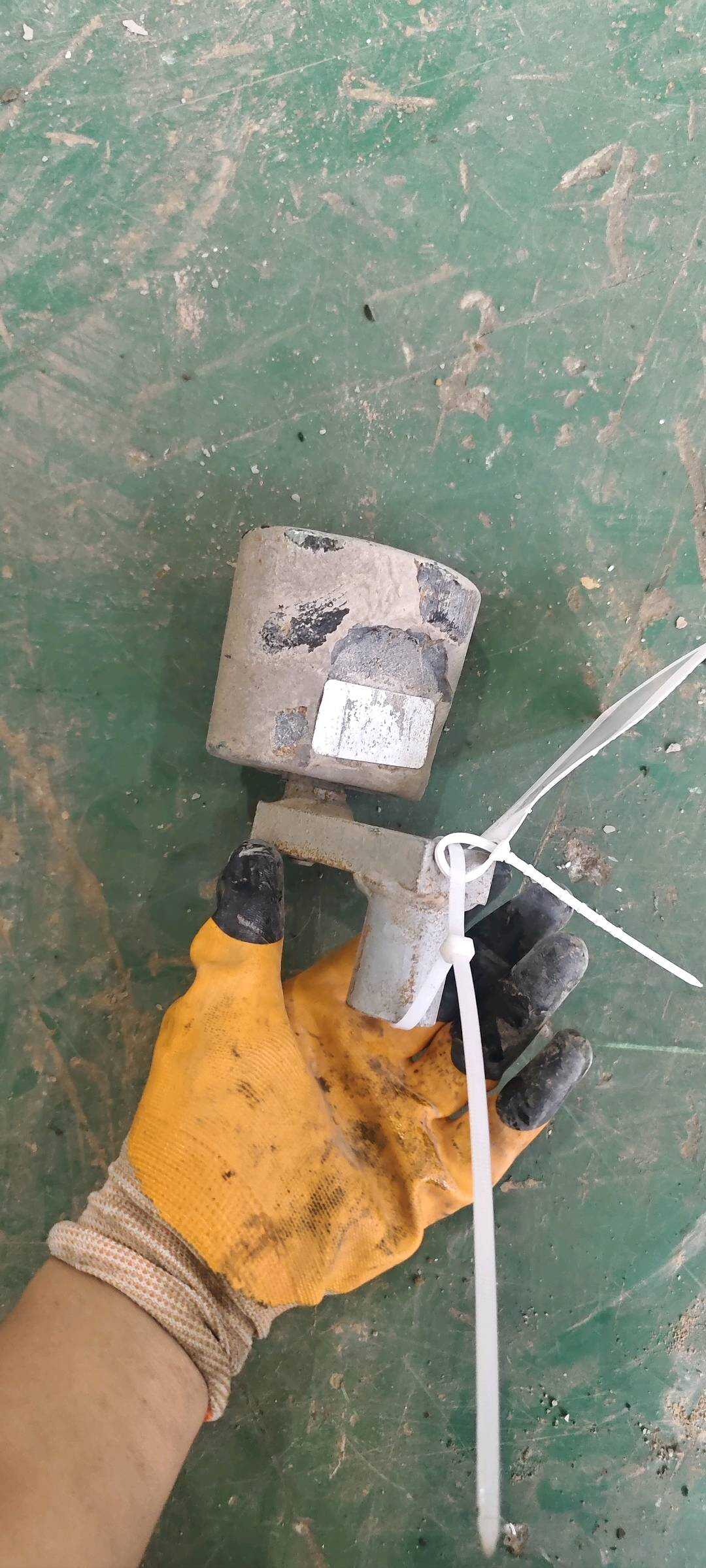 33306857620 后稳定杆支架减震器
