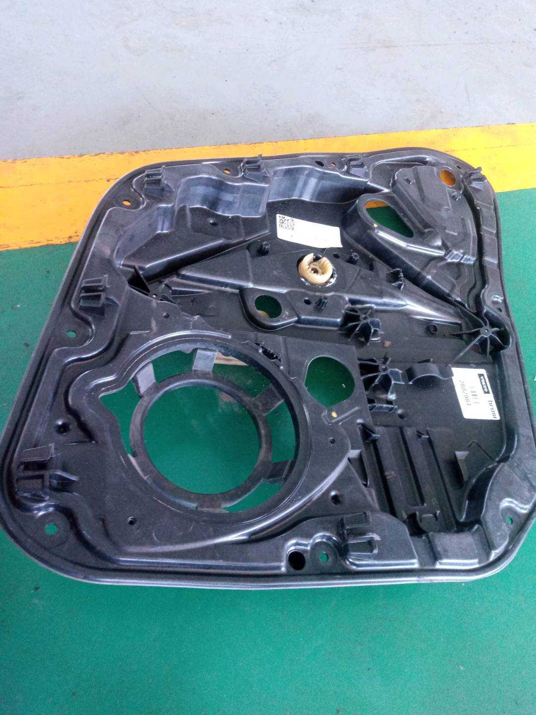 31276217 Door Window Regulator Bracket