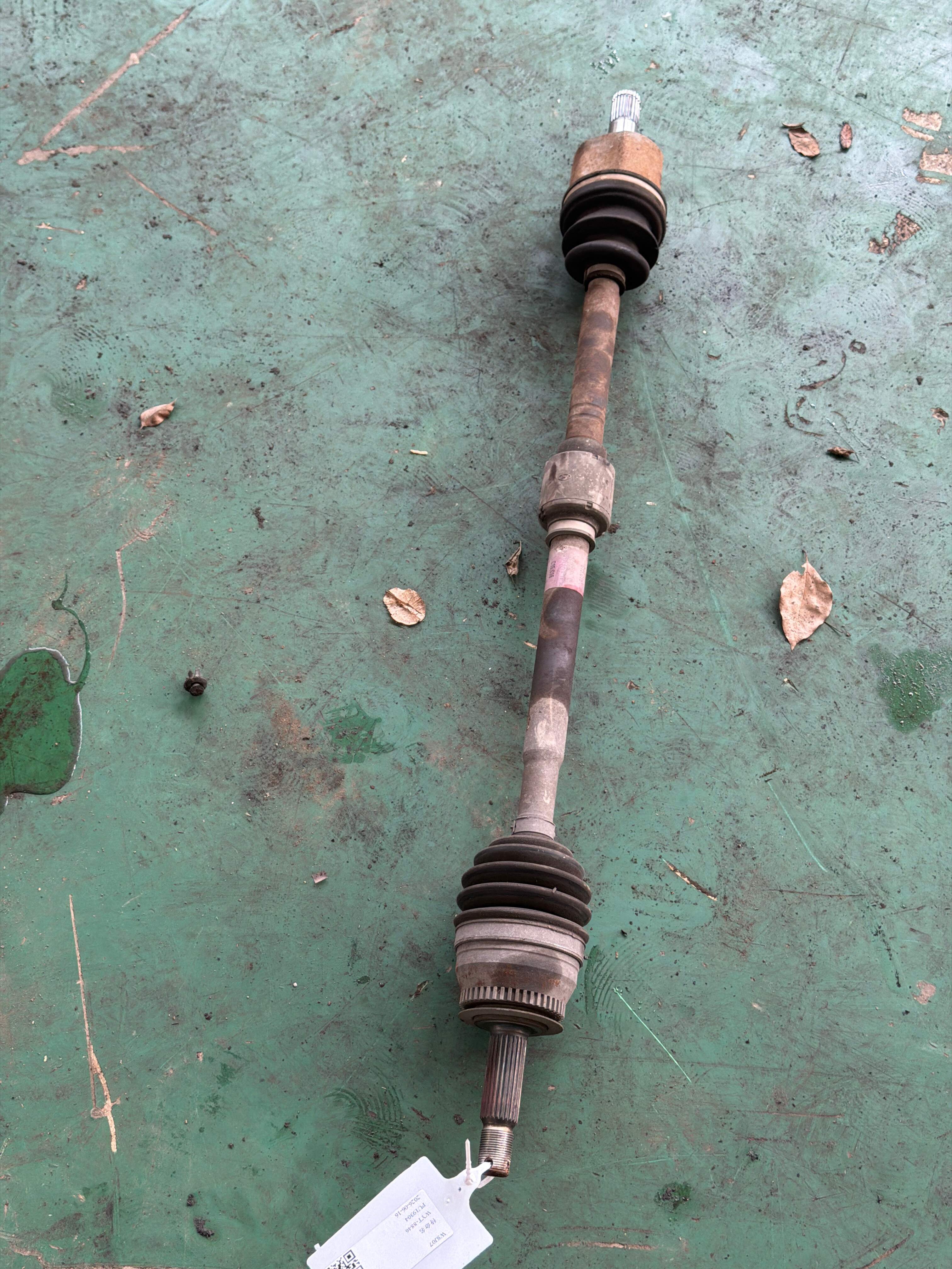 495002C710 Front Axle Shaft, Right