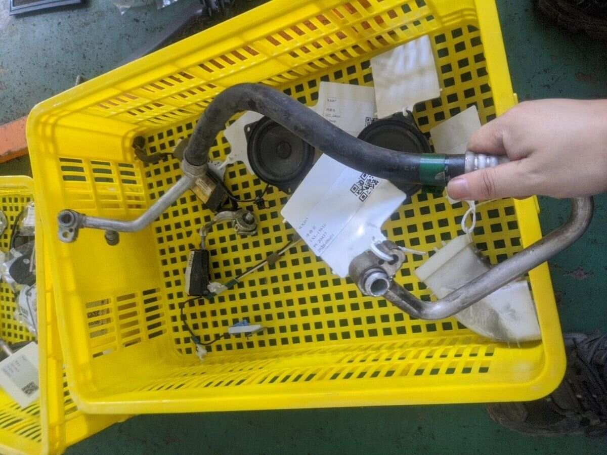 8870548110 空调管高压管(从空调泵到冷凝器)